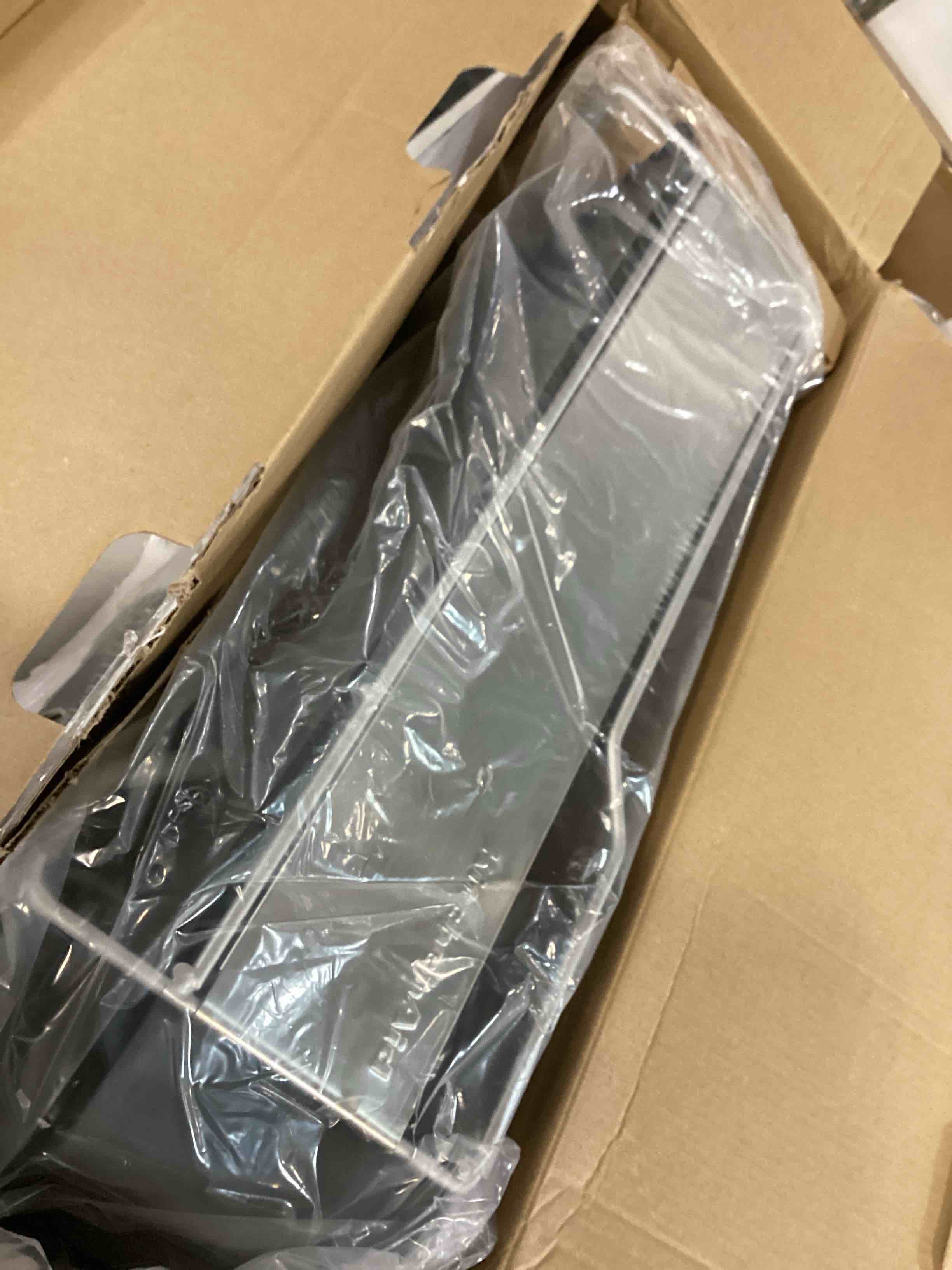 https://s3.amazonaws.com/lotting-images-prod/bidfta/PPE3284685_1750943516843.jpeg