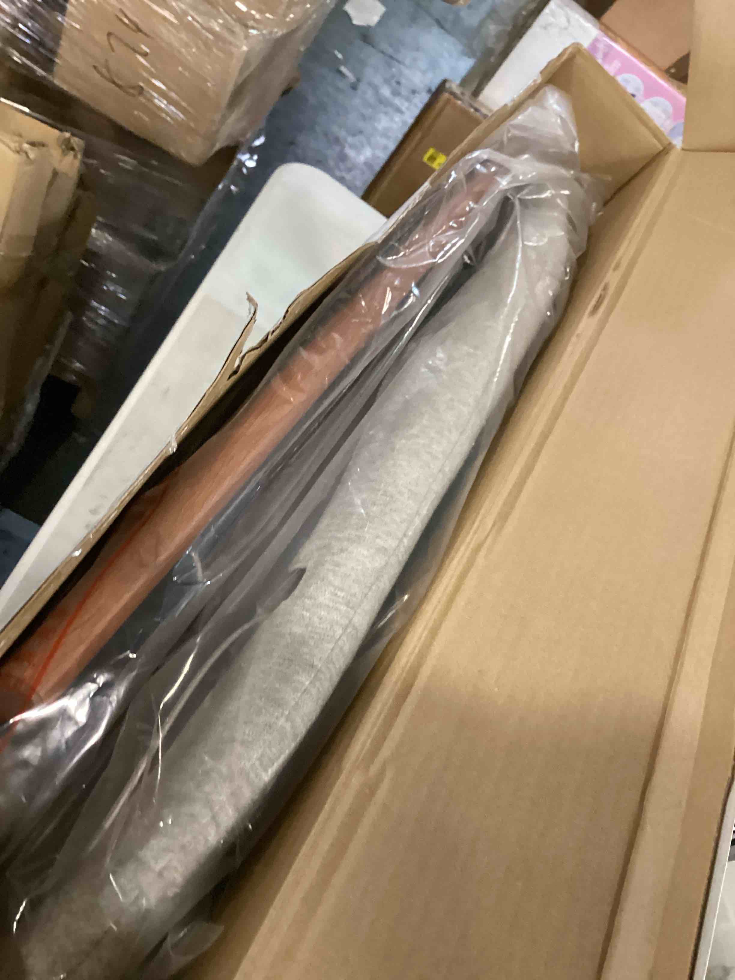 https://s3.amazonaws.com/lotting-images-prod/bidfta/PPE3284687_1750943629745.jpeg