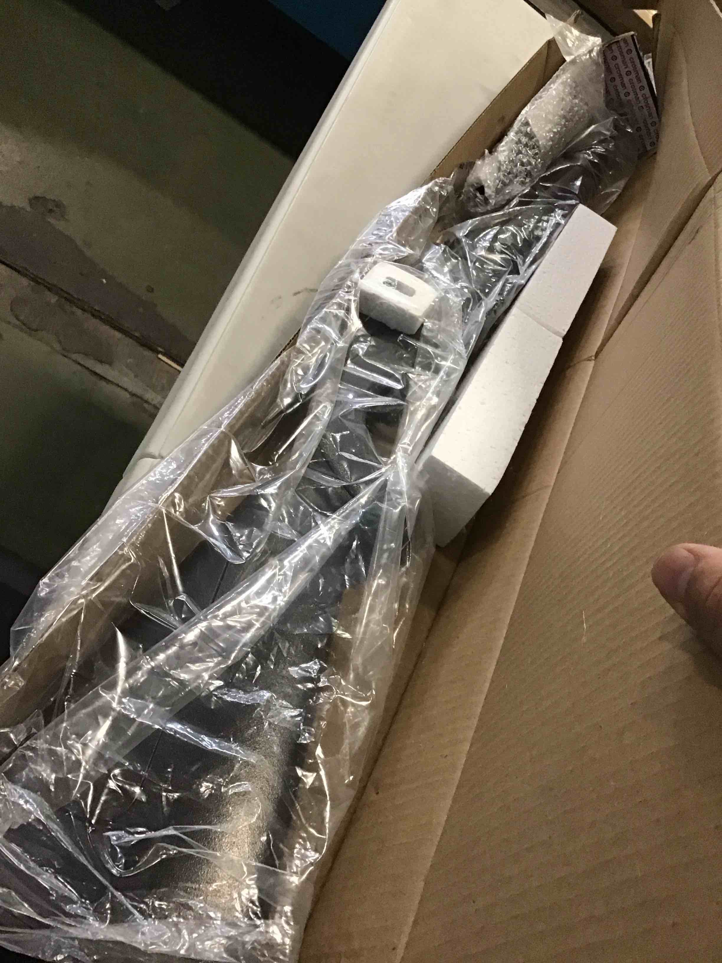 https://s3.amazonaws.com/lotting-images-prod/bidfta/PPE3285000_1751038196629.jpeg