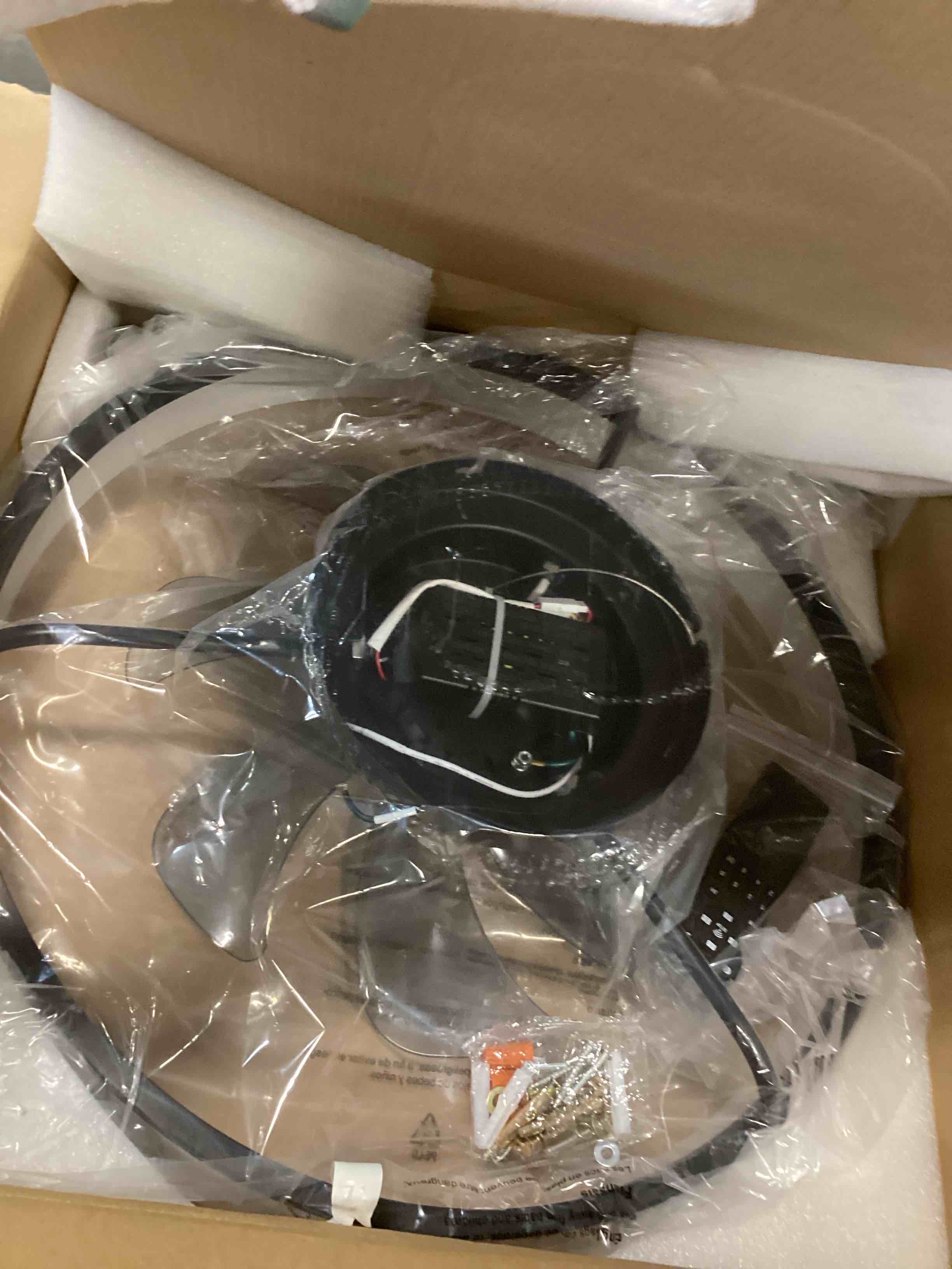 https://s3.amazonaws.com/lotting-images-prod/bidfta/PPE3286277_1750508777409.jpeg