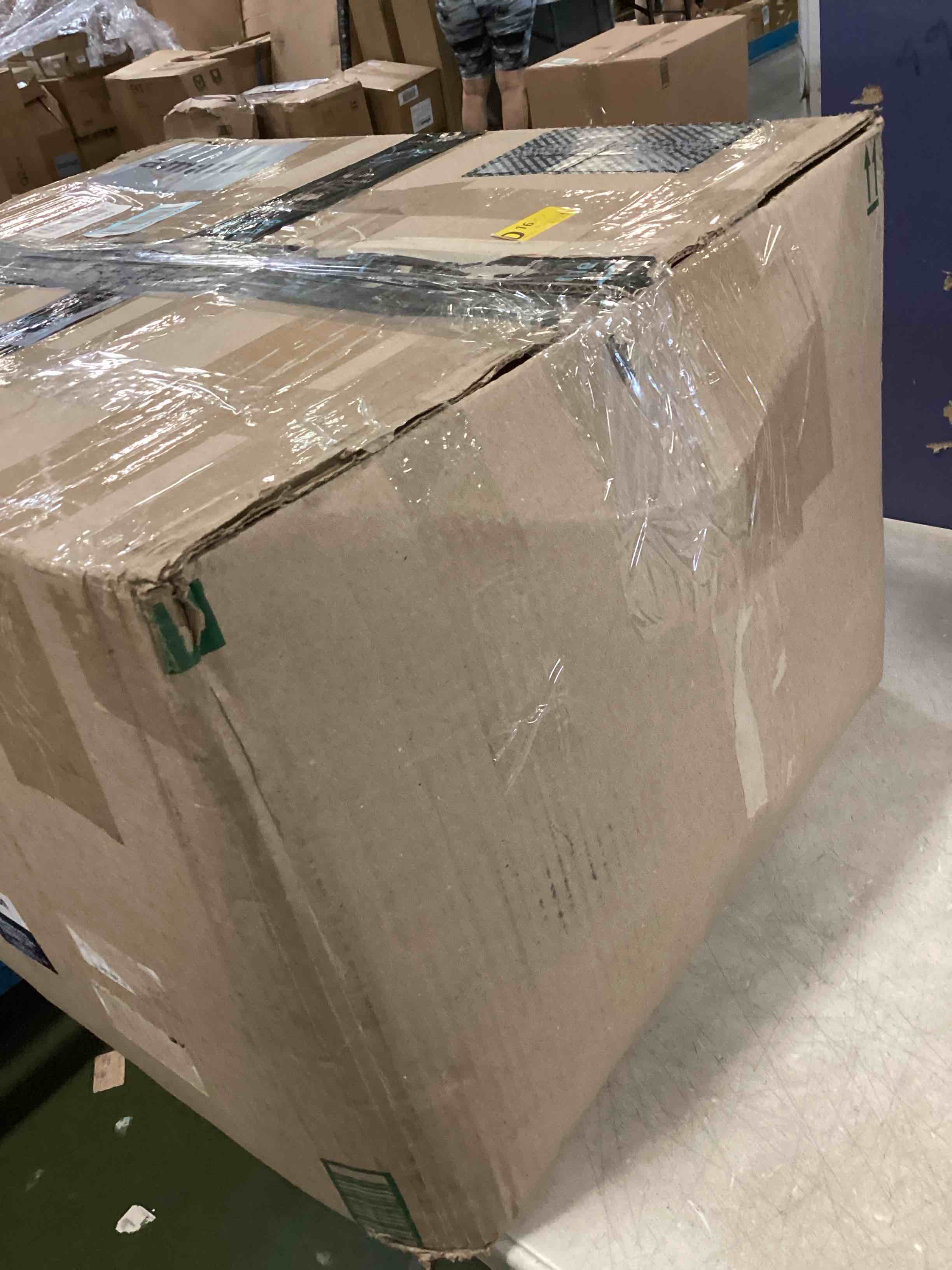 https://s3.amazonaws.com/lotting-images-prod/bidfta/PPE3286305_1750514256205.jpeg