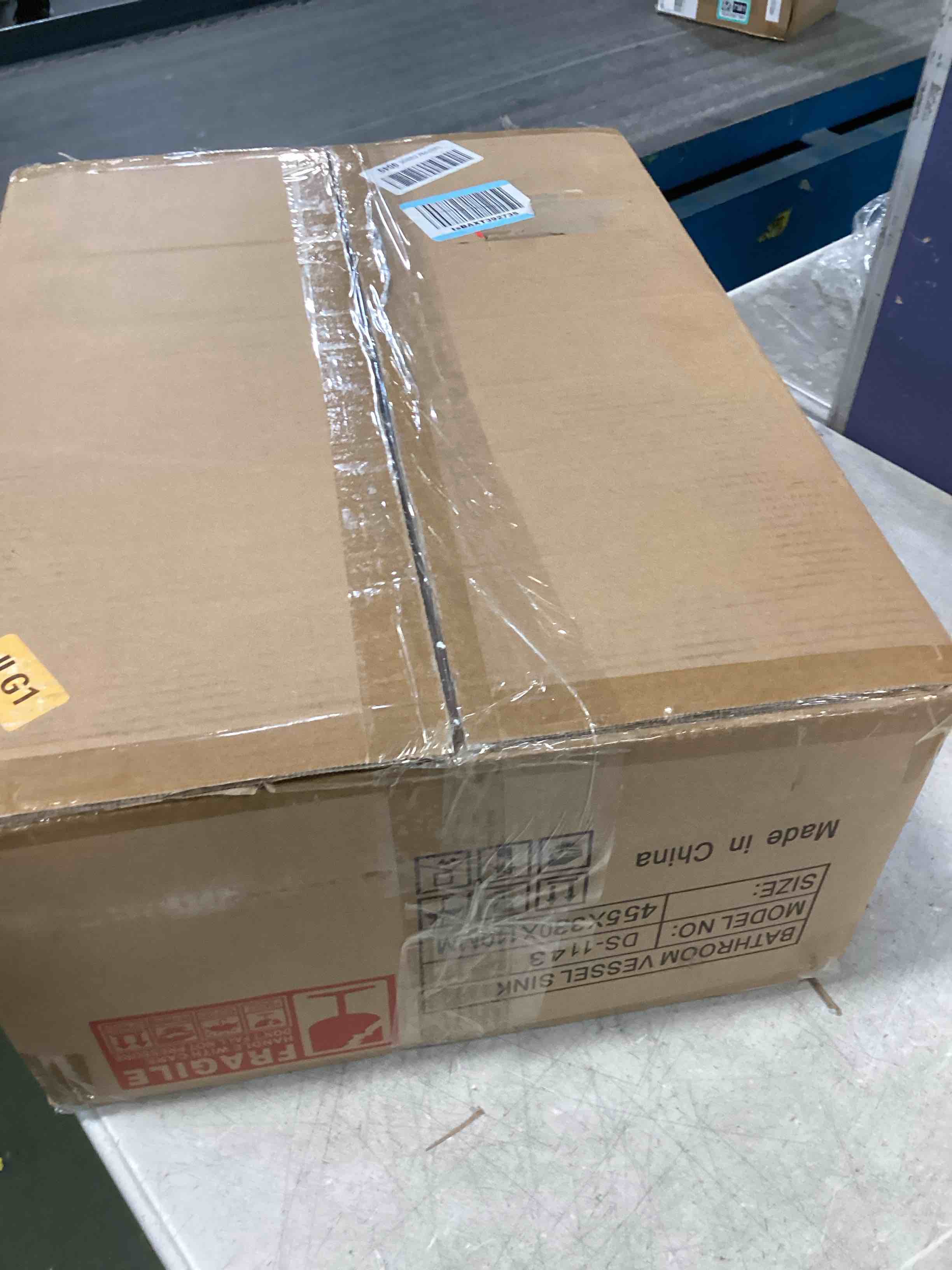 https://s3.amazonaws.com/lotting-images-prod/bidfta/PPE3286306_1750514187211.jpeg