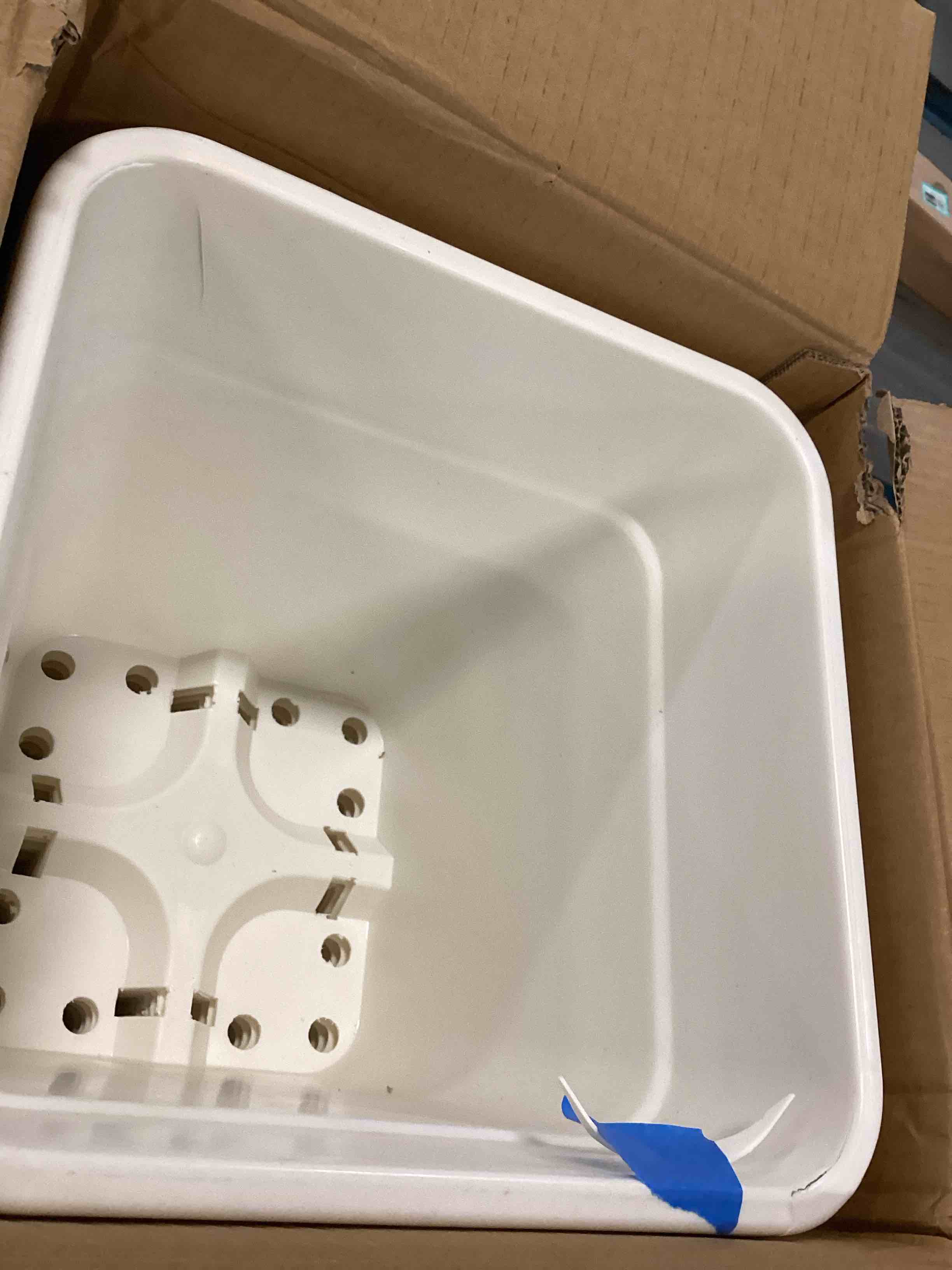 https://s3.amazonaws.com/lotting-images-prod/bidfta/PPE3286348_1750517264201.jpeg