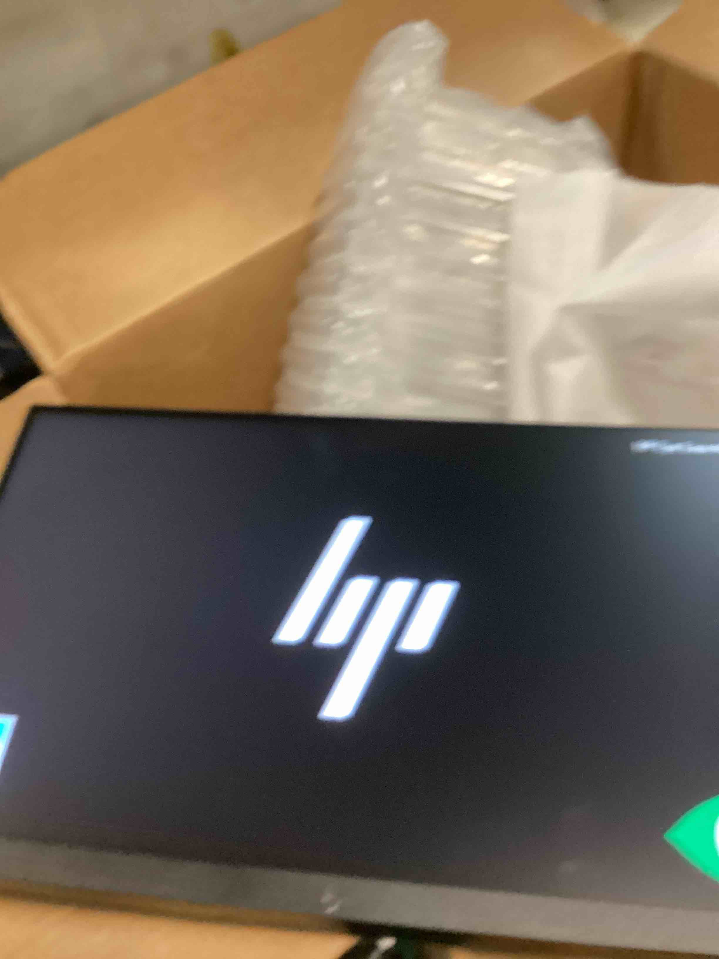 https://s3.amazonaws.com/lotting-images-prod/bidfta/PPE3286576_1750790541953.jpeg