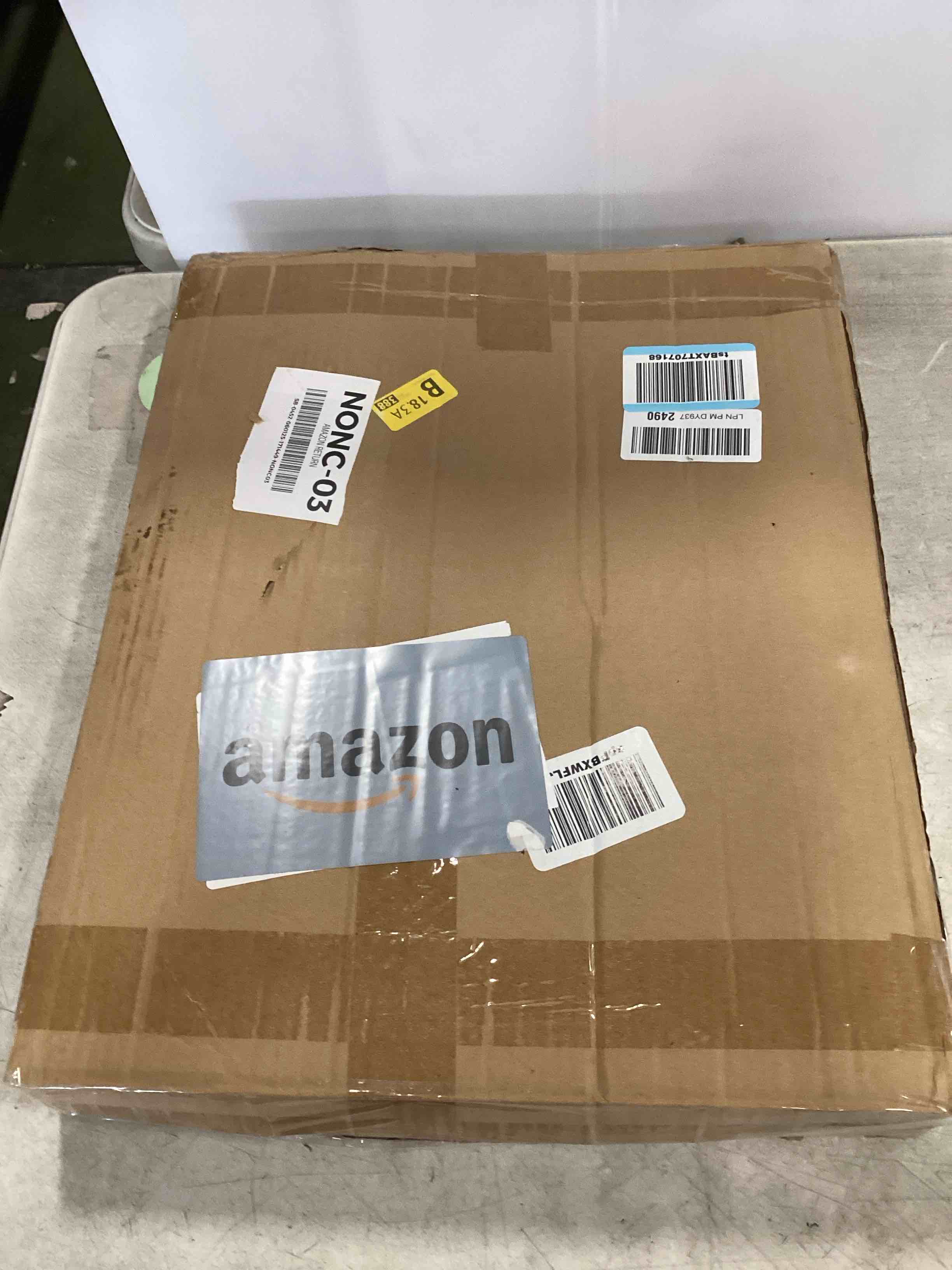 https://s3.amazonaws.com/lotting-images-prod/bidfta/PPE3286900_1750942387541.jpeg