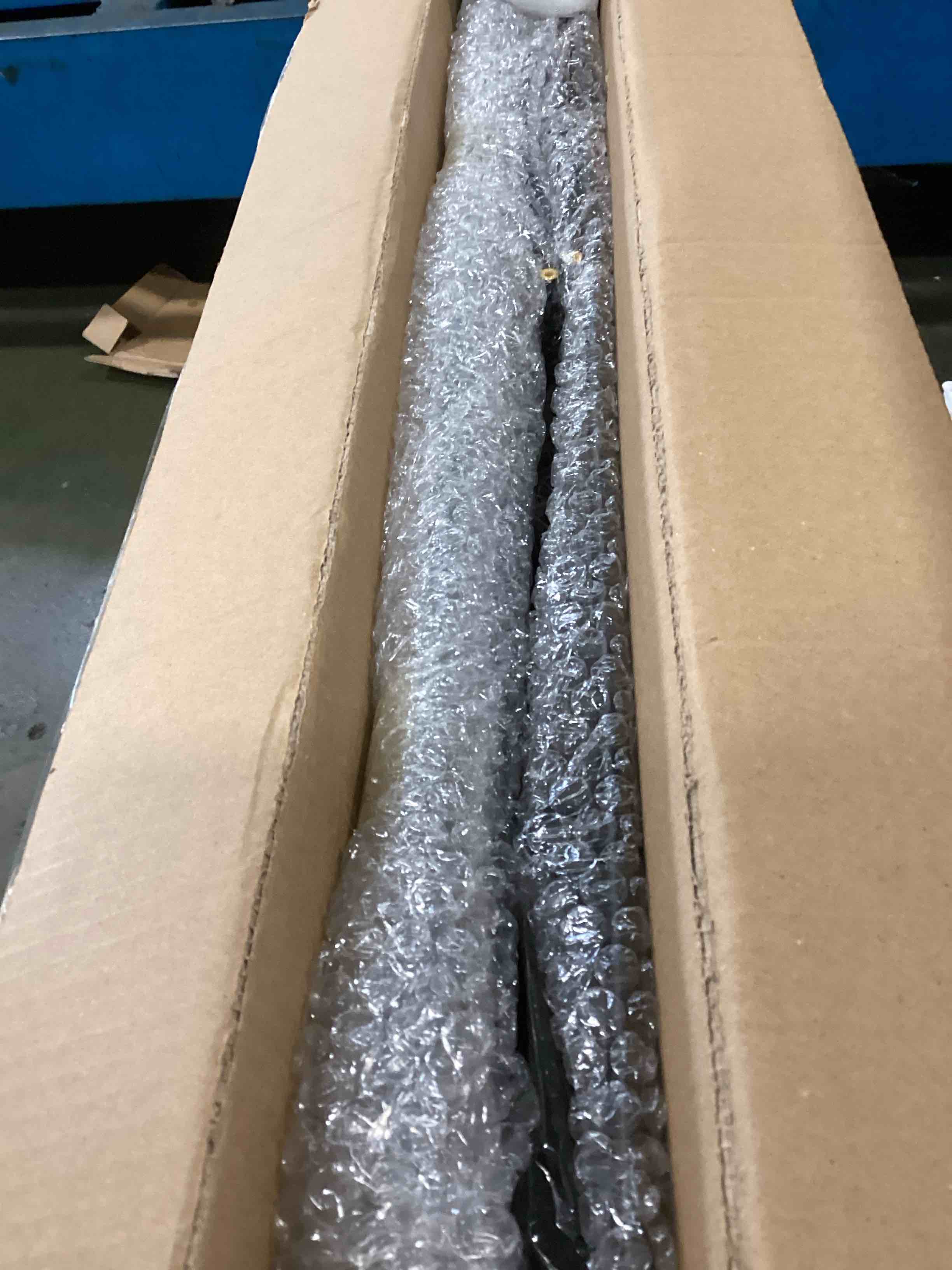 https://s3.amazonaws.com/lotting-images-prod/bidfta/PPE3286912_1750943777305.jpeg