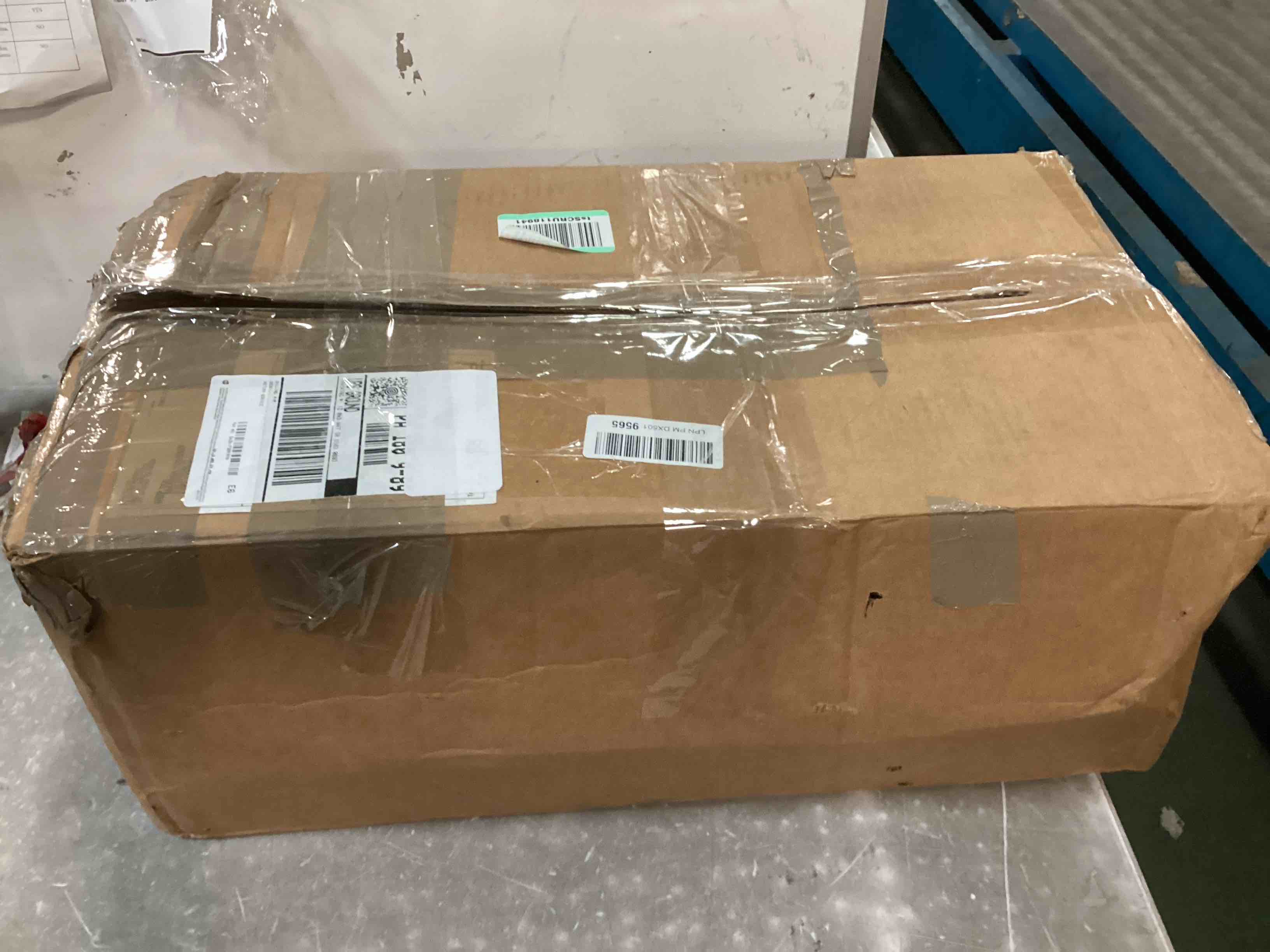 https://s3.amazonaws.com/lotting-images-prod/bidfta/PPE3287079_1751291803630.jpeg