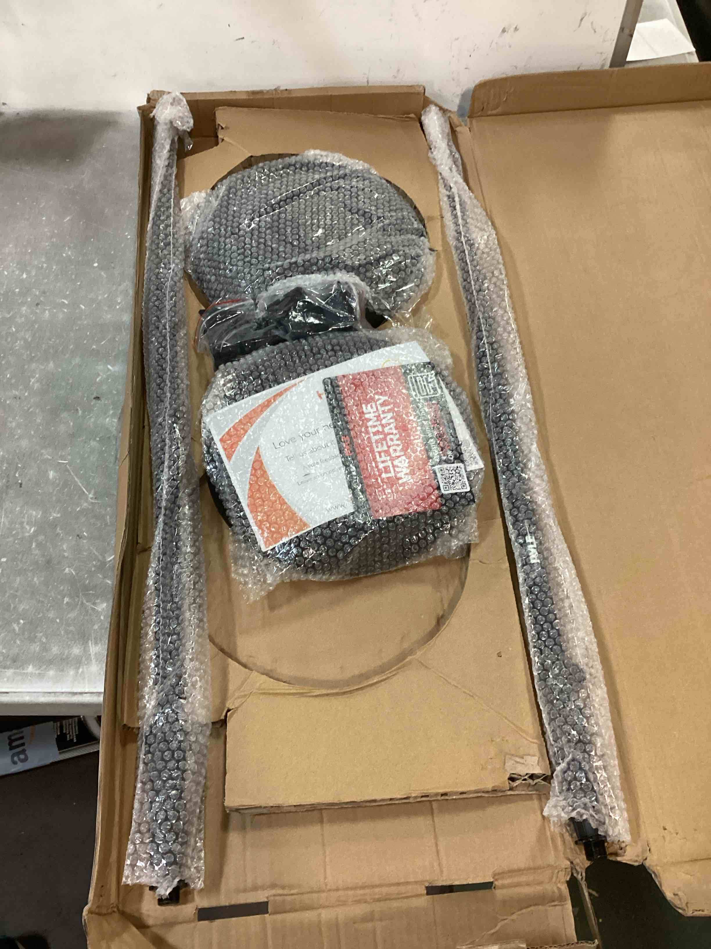 https://s3.amazonaws.com/lotting-images-prod/bidfta/PPE3287113_1751286877198.jpeg
