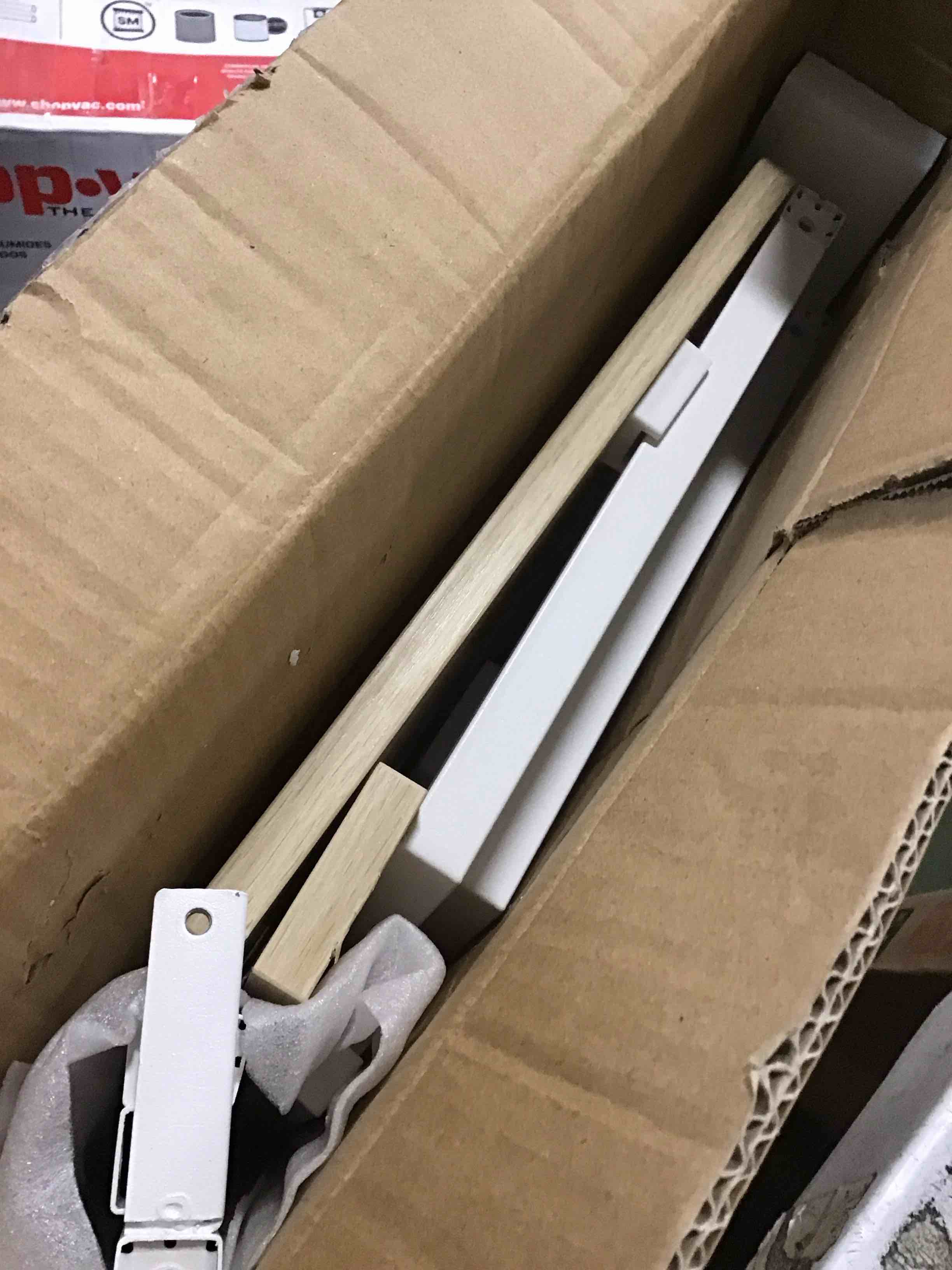 https://s3.amazonaws.com/lotting-images-prod/bidfta/PPE3289207_1750513349742.jpeg