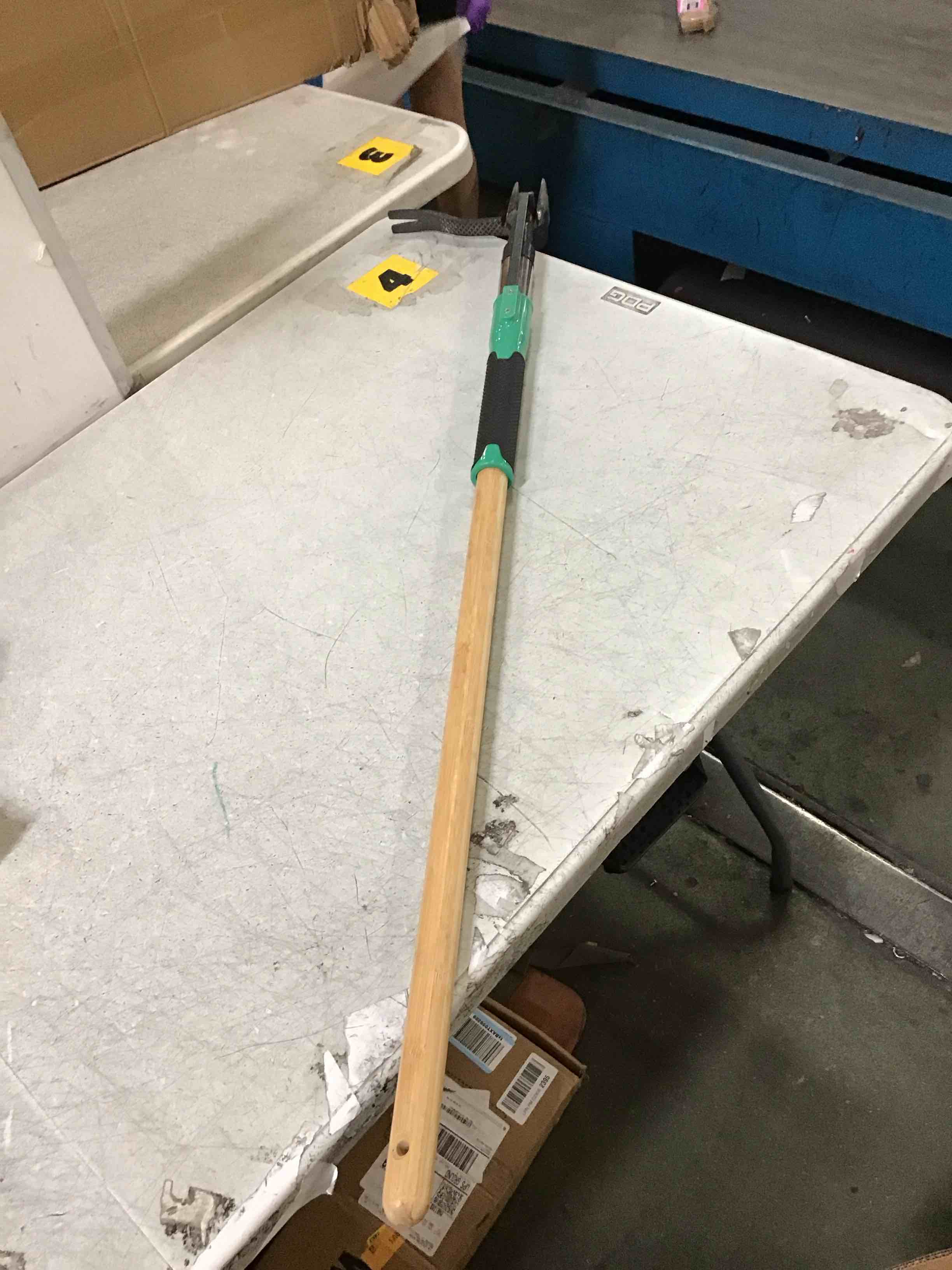 https://s3.amazonaws.com/lotting-images-prod/bidfta/PPE3295383_1751054327180.jpeg