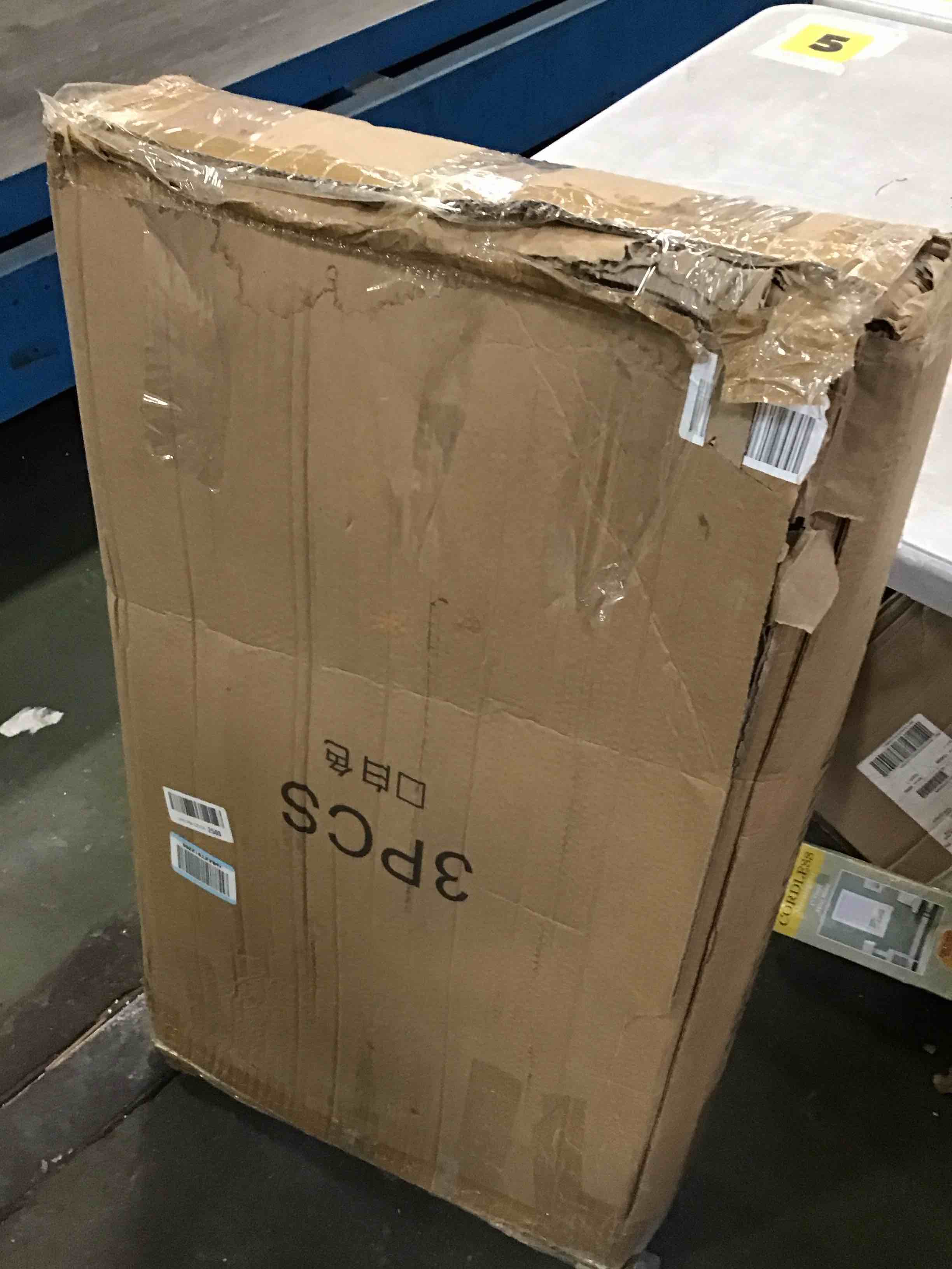 https://s3.amazonaws.com/lotting-images-prod/bidfta/PPE3295453_1751294011106.jpeg