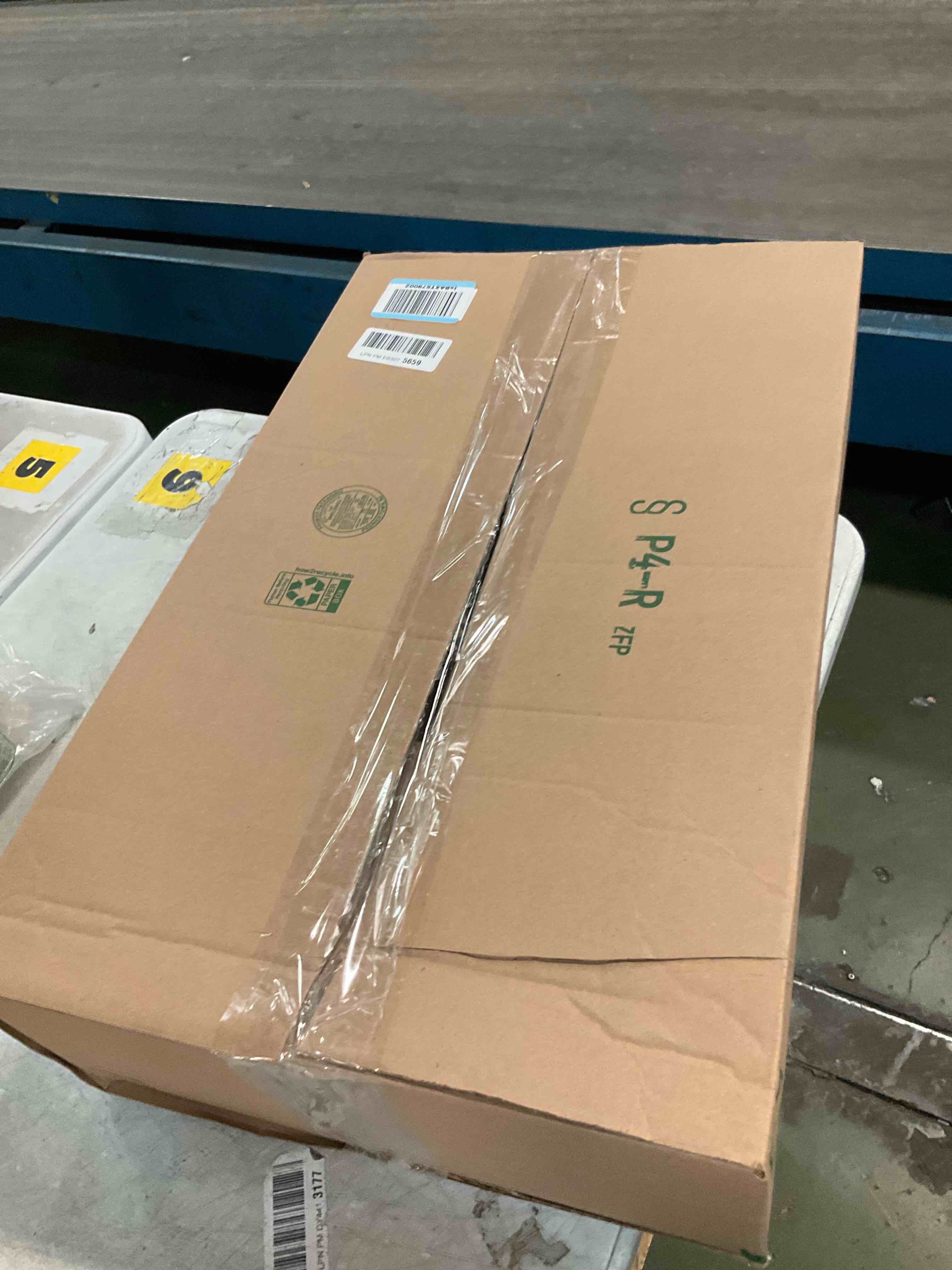 https://s3.amazonaws.com/lotting-images-prod/bidfta/PPE3295641_1751377778319.jpeg