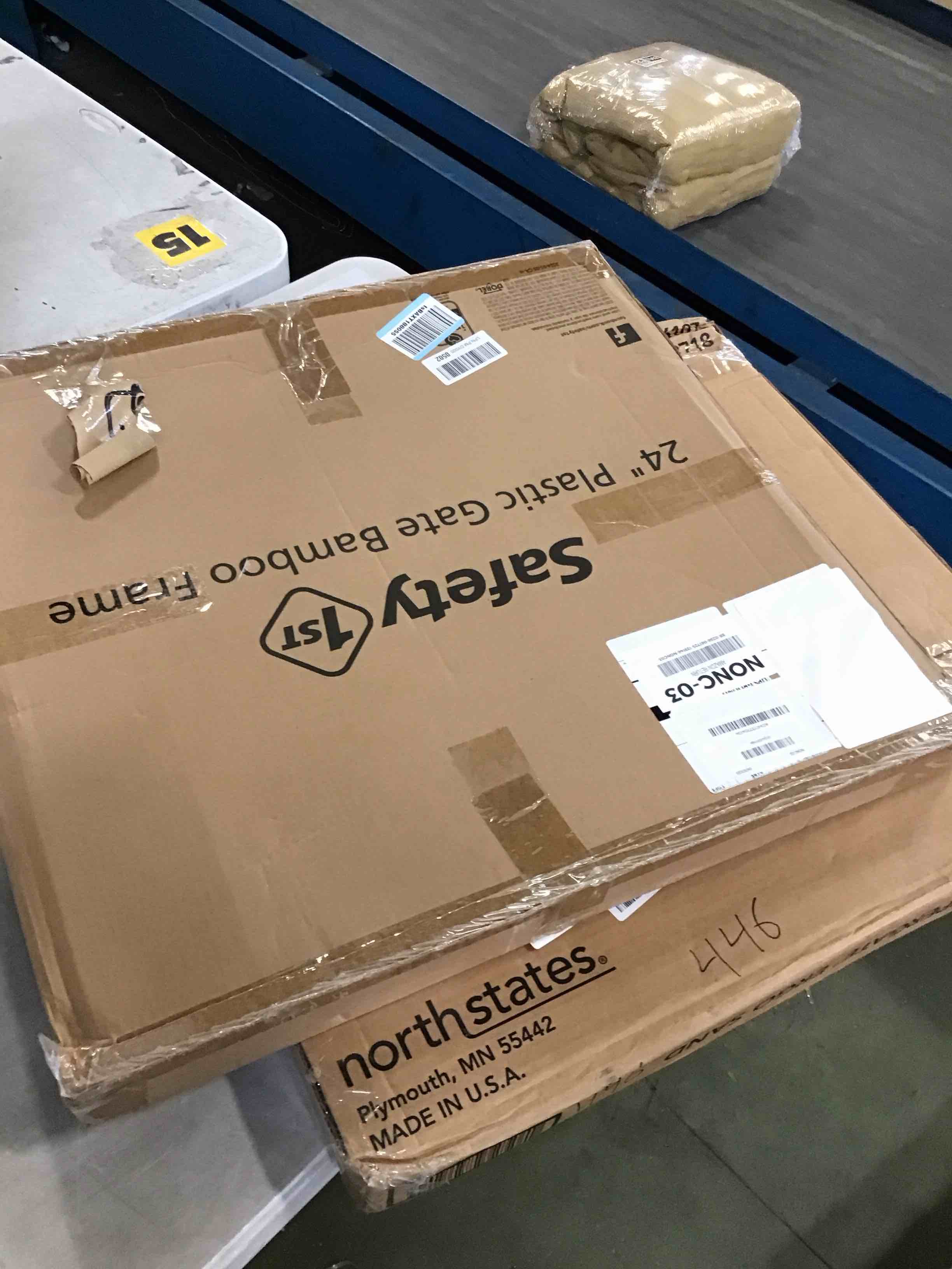 https://s3.amazonaws.com/lotting-images-prod/bidfta/PPE3297598_1752593968131.jpeg
