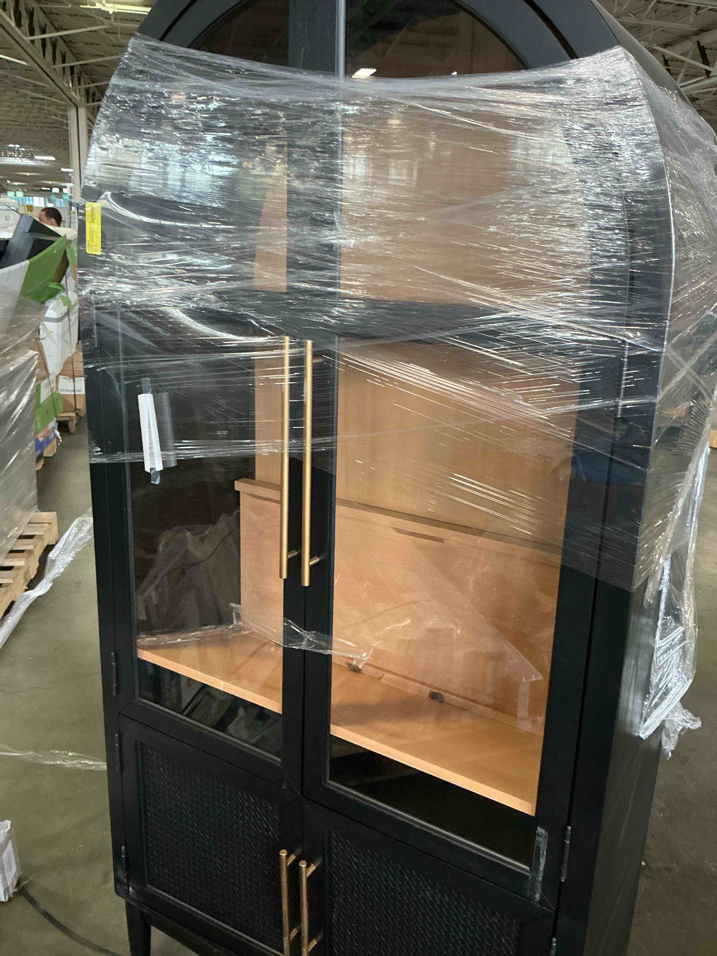 https://s3.amazonaws.com/lotting-images-prod/bidfta/PPE3301440_1755882108337.jpeg