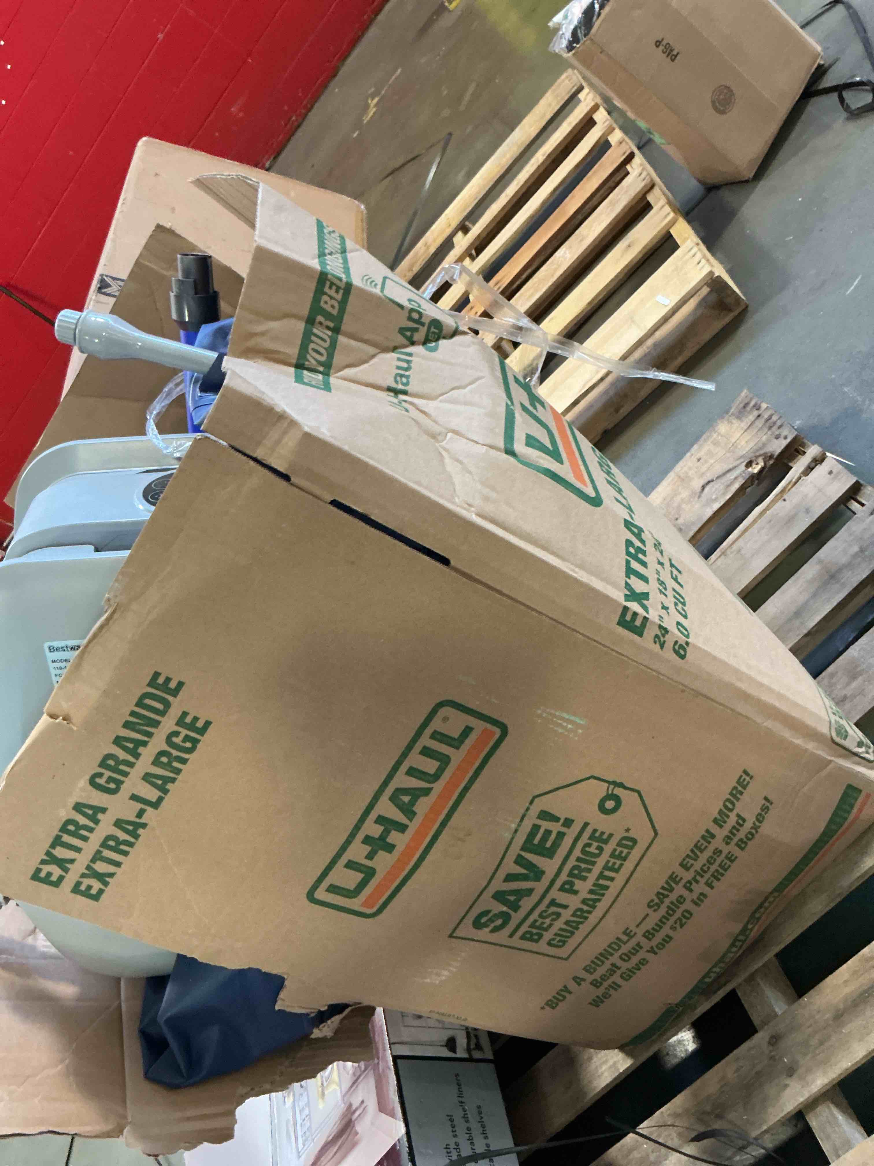 https://s3.amazonaws.com/lotting-images-prod/bidfta/PPE3301489_1756126231473.jpeg