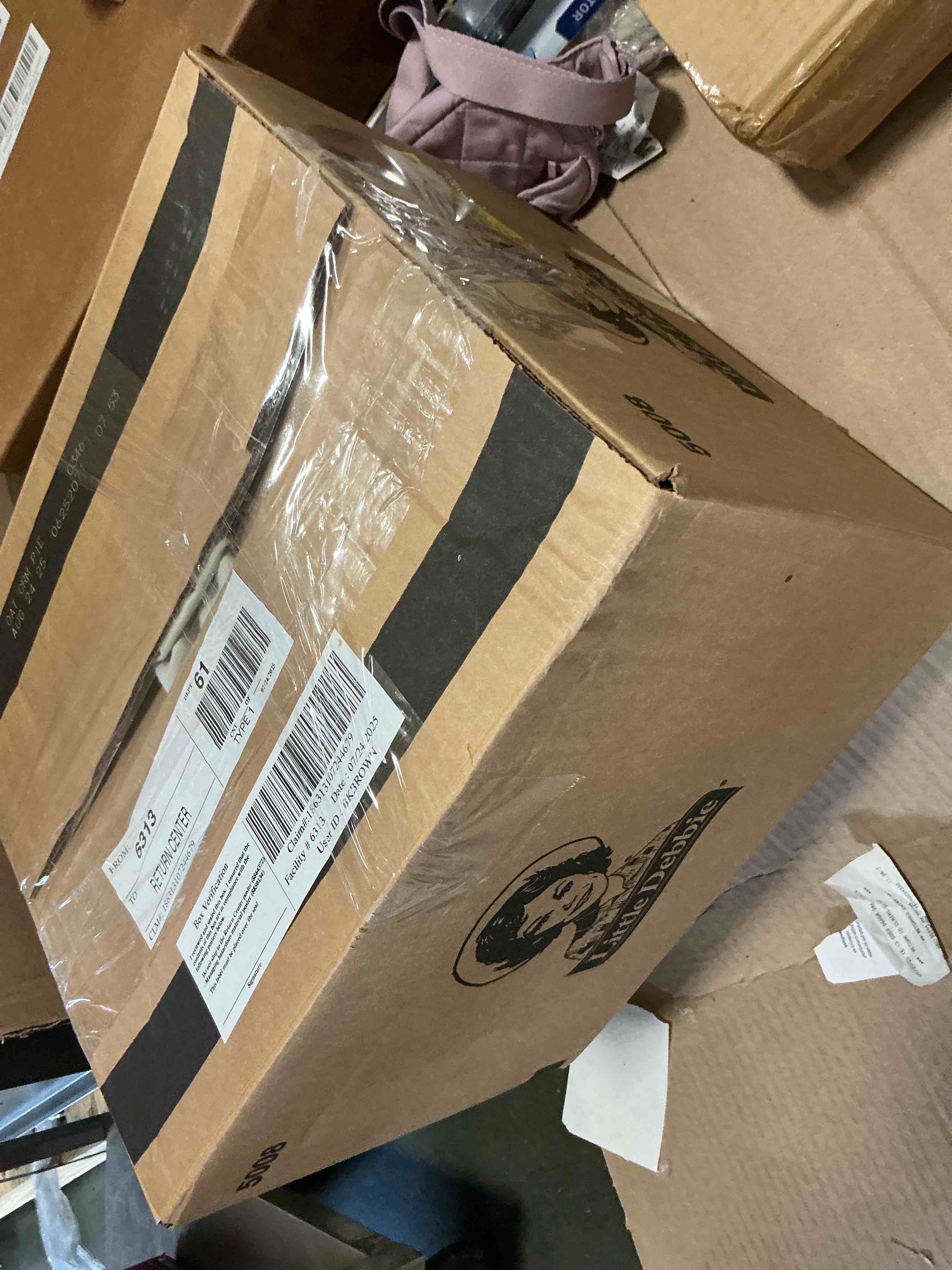 https://s3.amazonaws.com/lotting-images-prod/bidfta/PPE3301576_1756148605496.jpeg