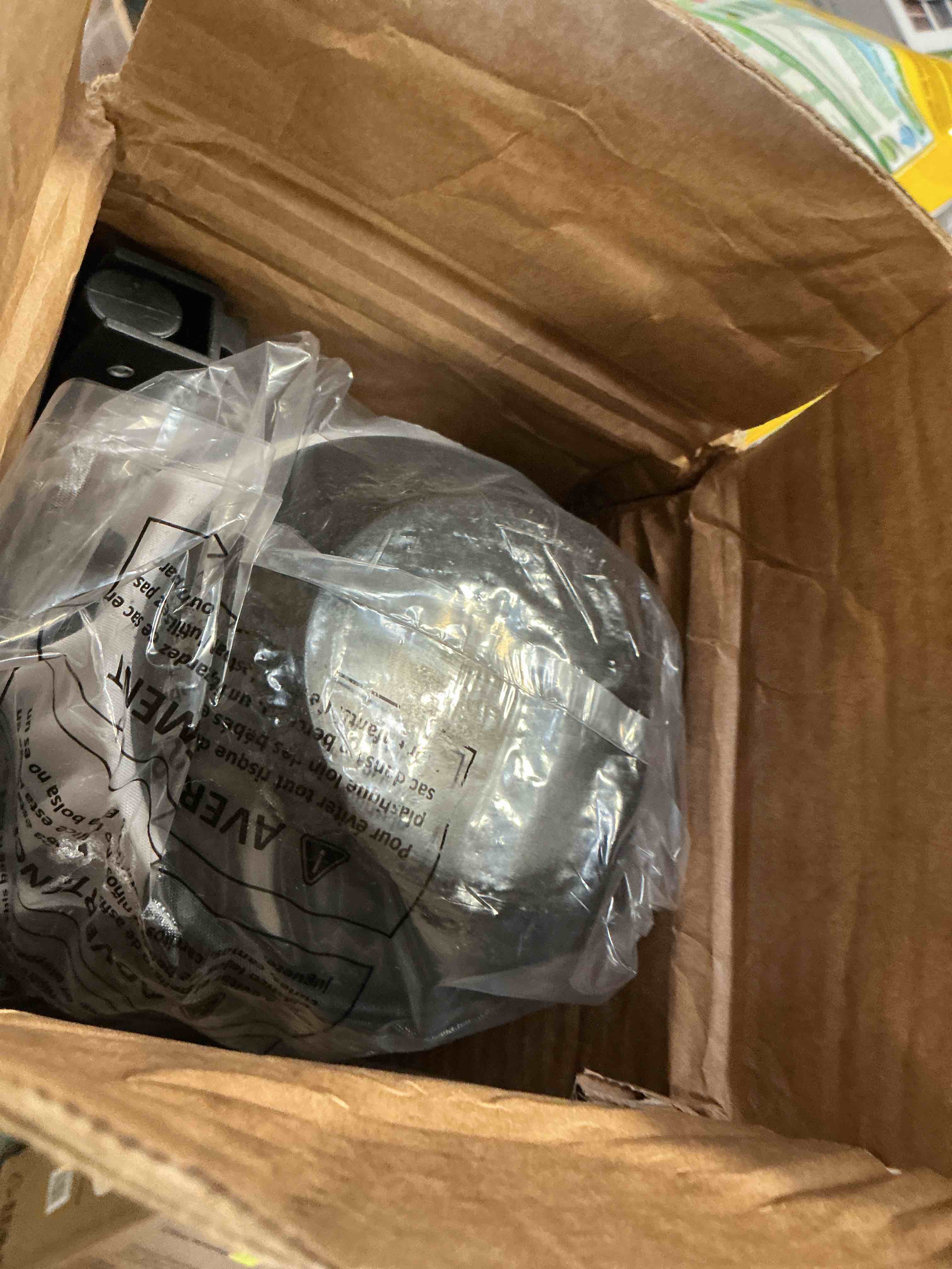 https://s3.amazonaws.com/lotting-images-prod/bidfta/PPE3301596_1756210093833.jpeg