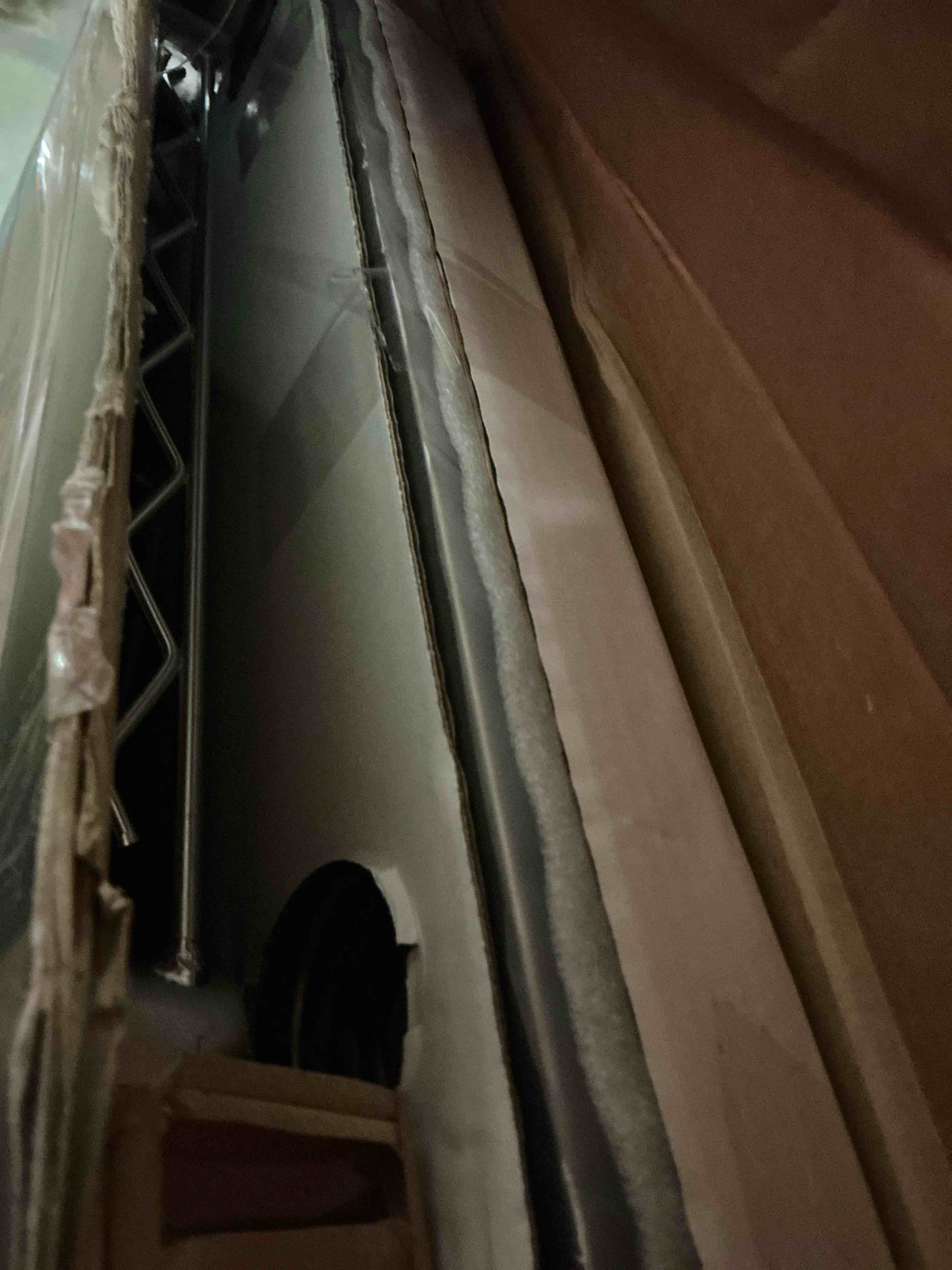 https://s3.amazonaws.com/lotting-images-prod/bidfta/PPE3302052_1756991448396.jpeg