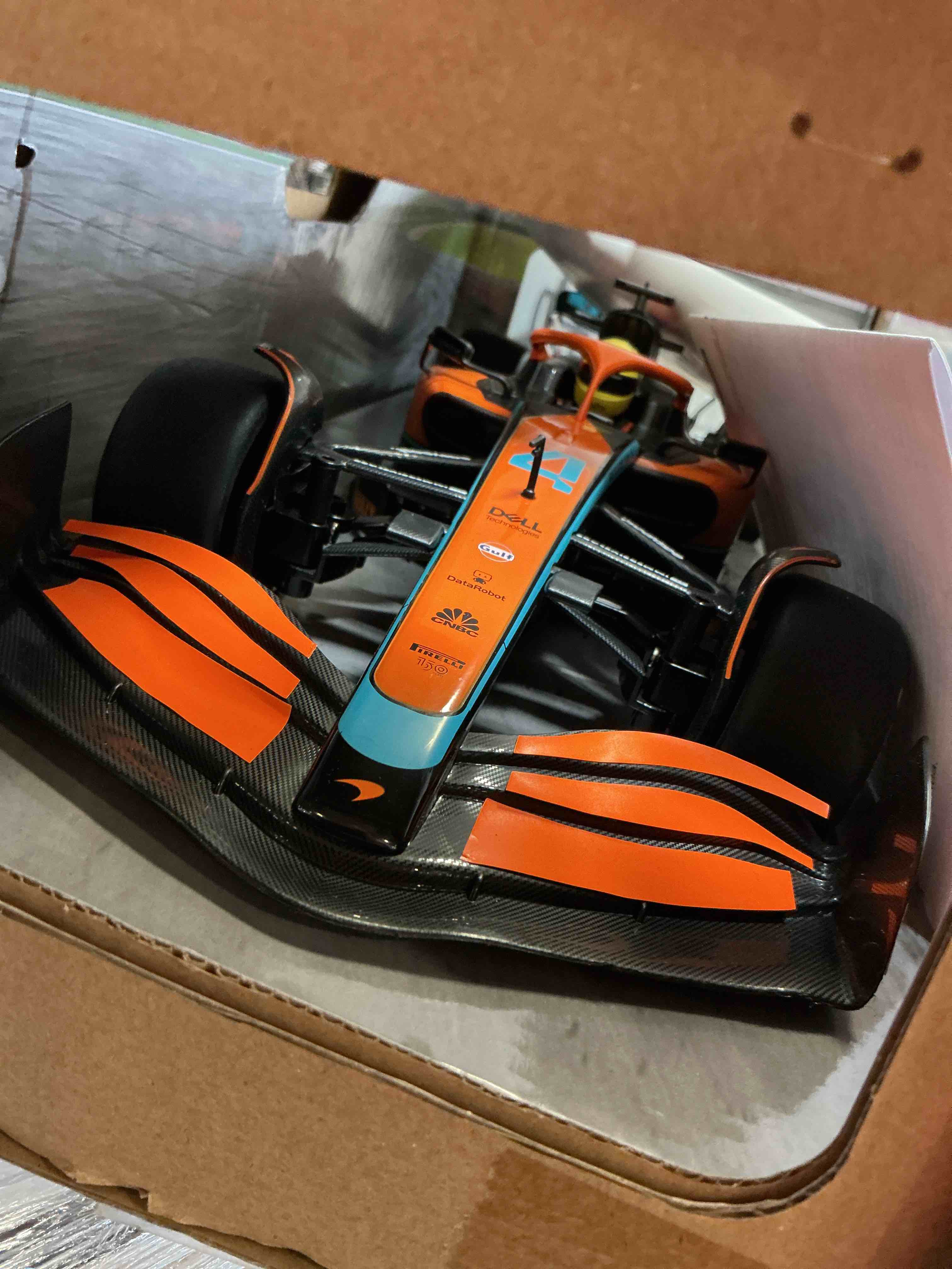 https://s3.amazonaws.com/lotting-images-prod/bidfta/PPE3303080_1758129872457.jpeg