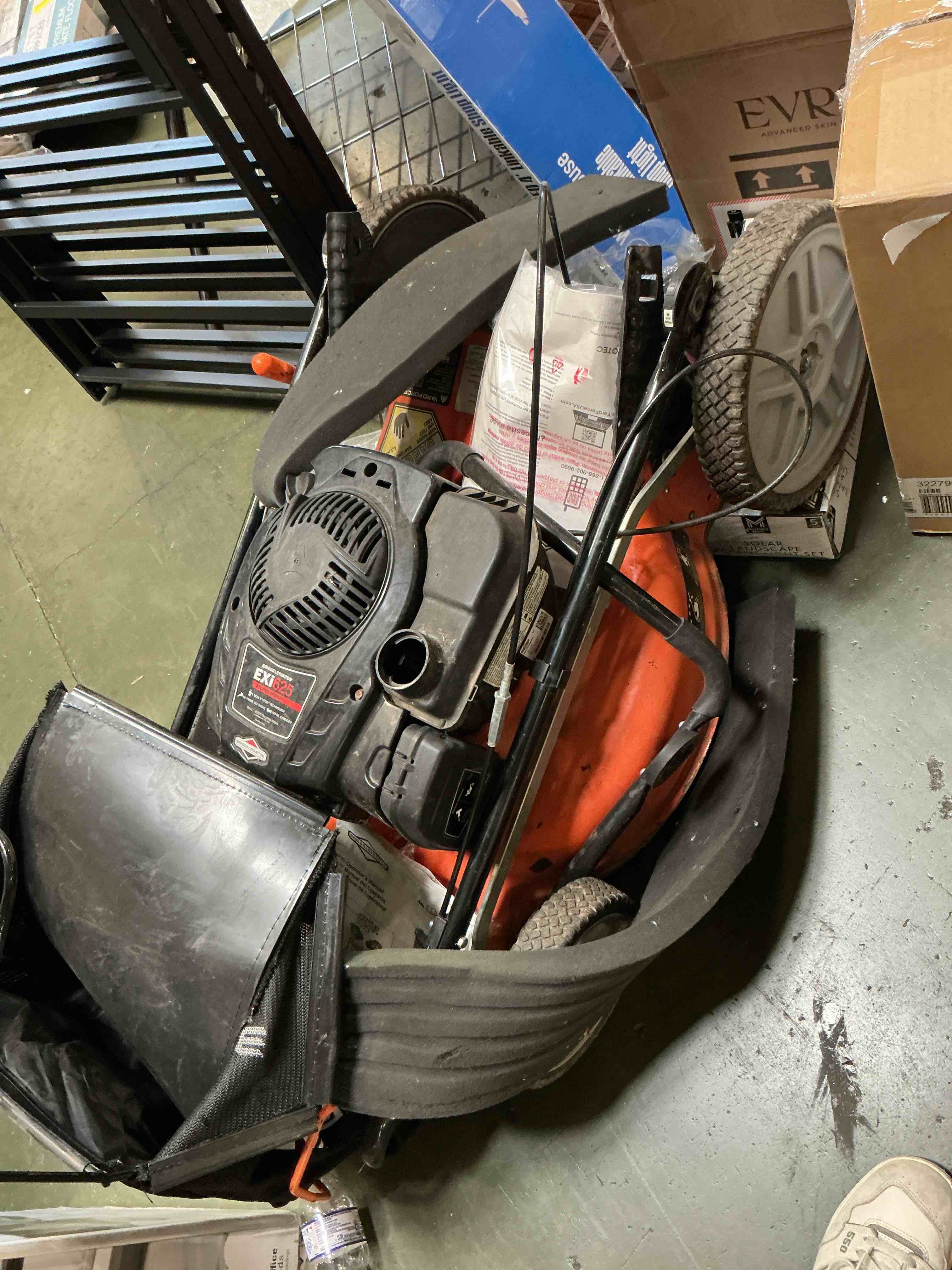 https://s3.amazonaws.com/lotting-images-prod/bidfta/PPE3303091_1758133991230.jpeg