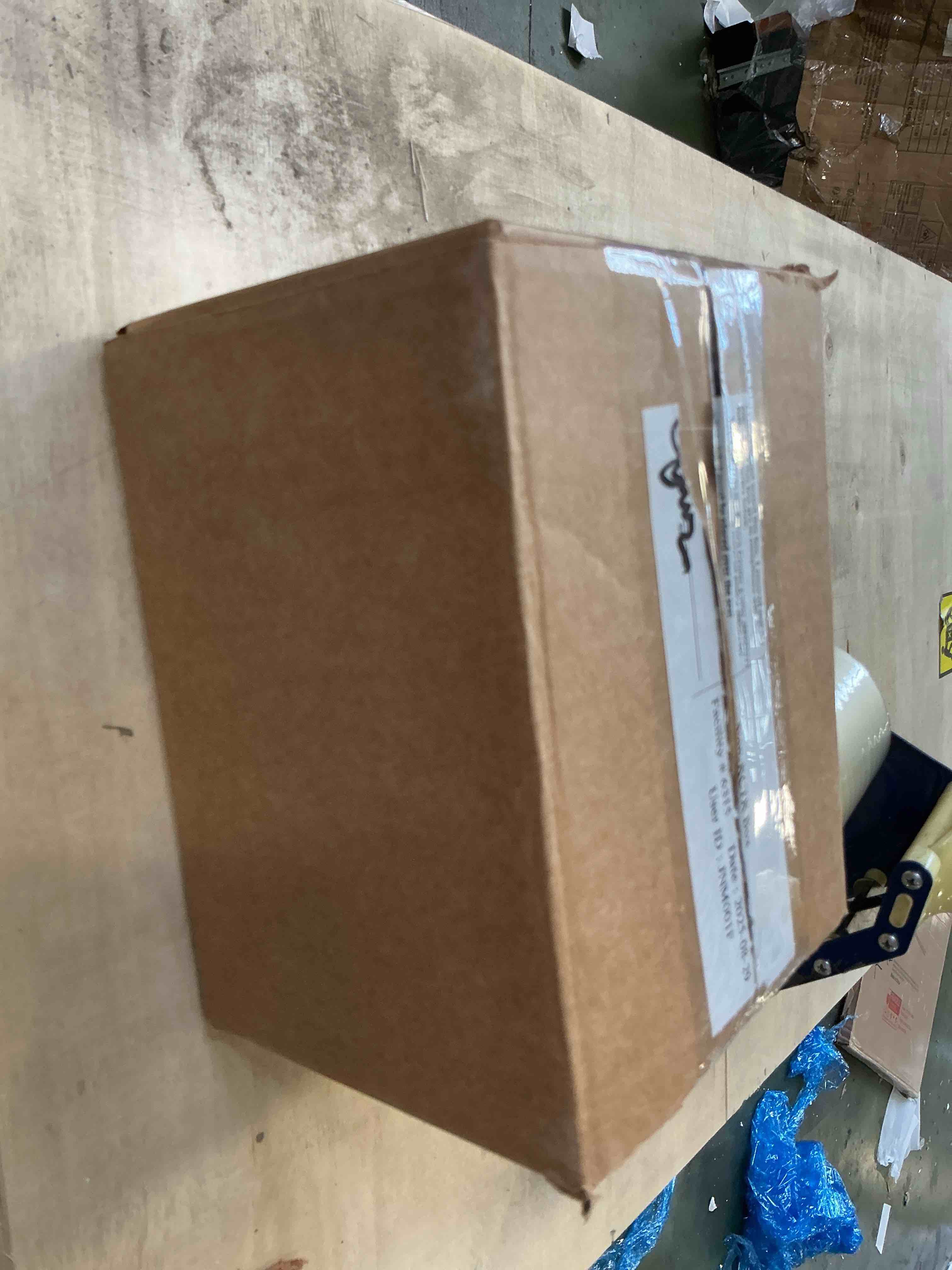 https://s3.amazonaws.com/lotting-images-prod/bidfta/PPE3303330_1758653843847.jpeg