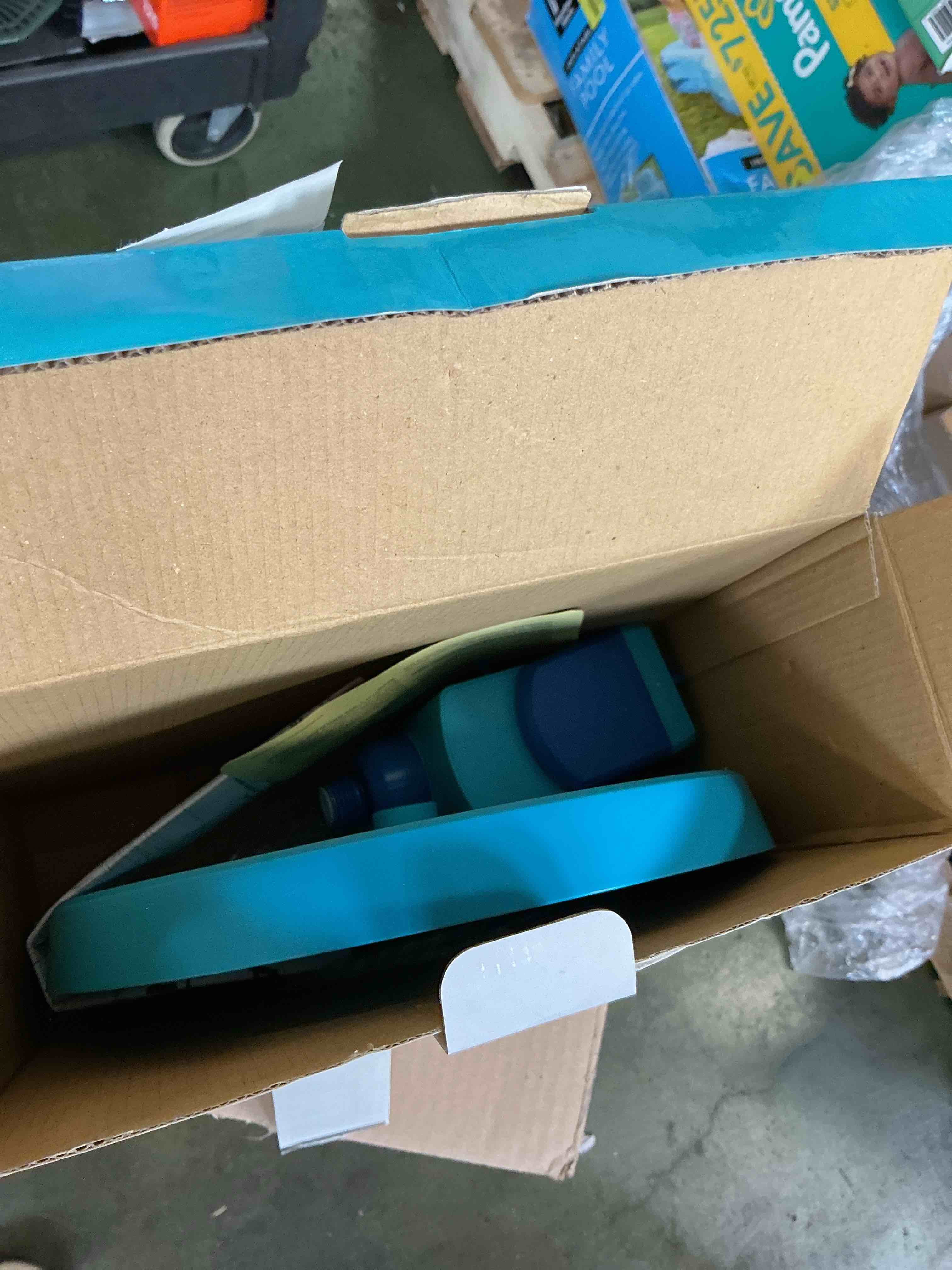 https://s3.amazonaws.com/lotting-images-prod/bidfta/PPE3303348_1758658424943.jpeg