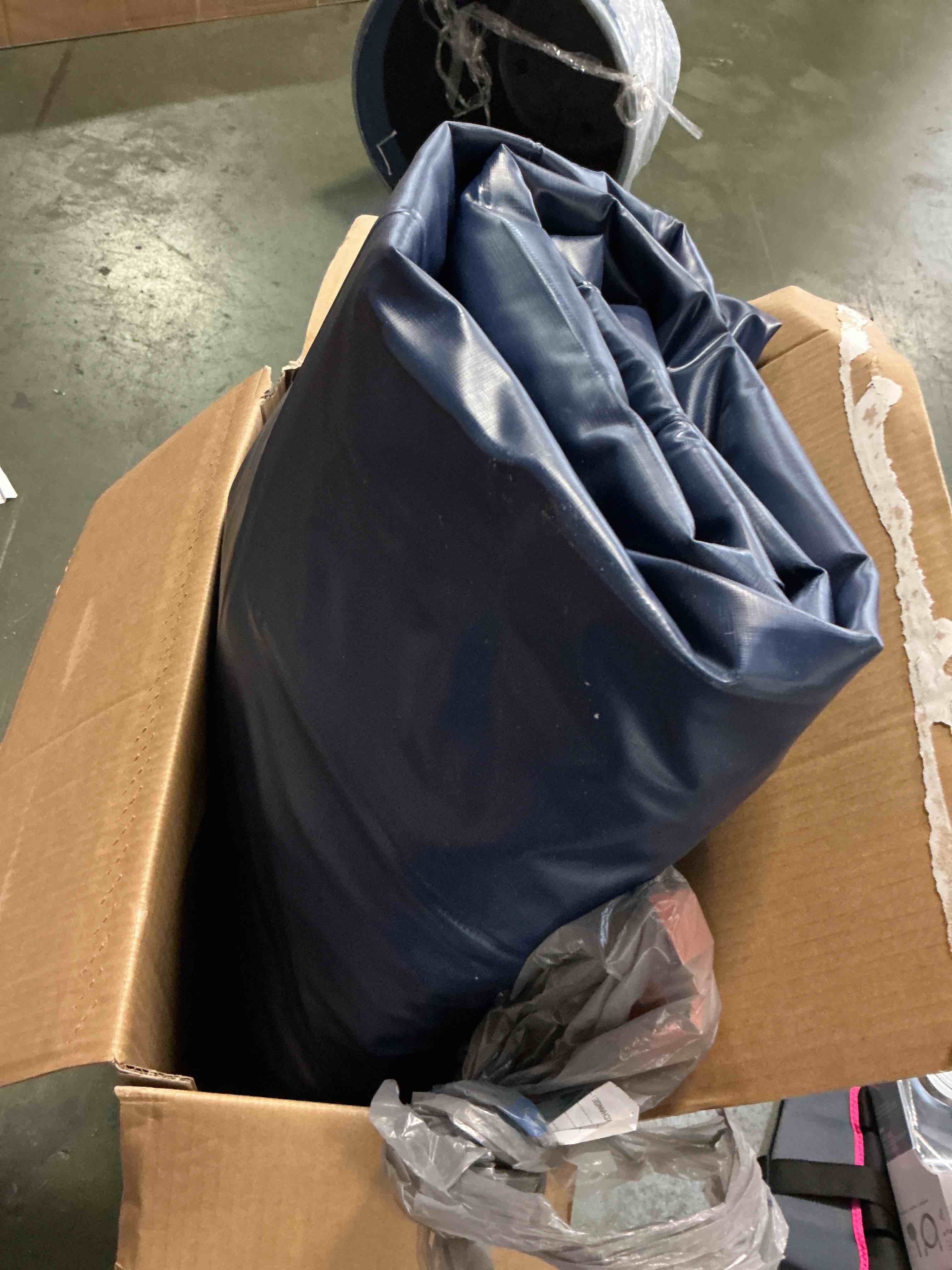 https://s3.amazonaws.com/lotting-images-prod/bidfta/PPE3303515_1758815287314.jpeg