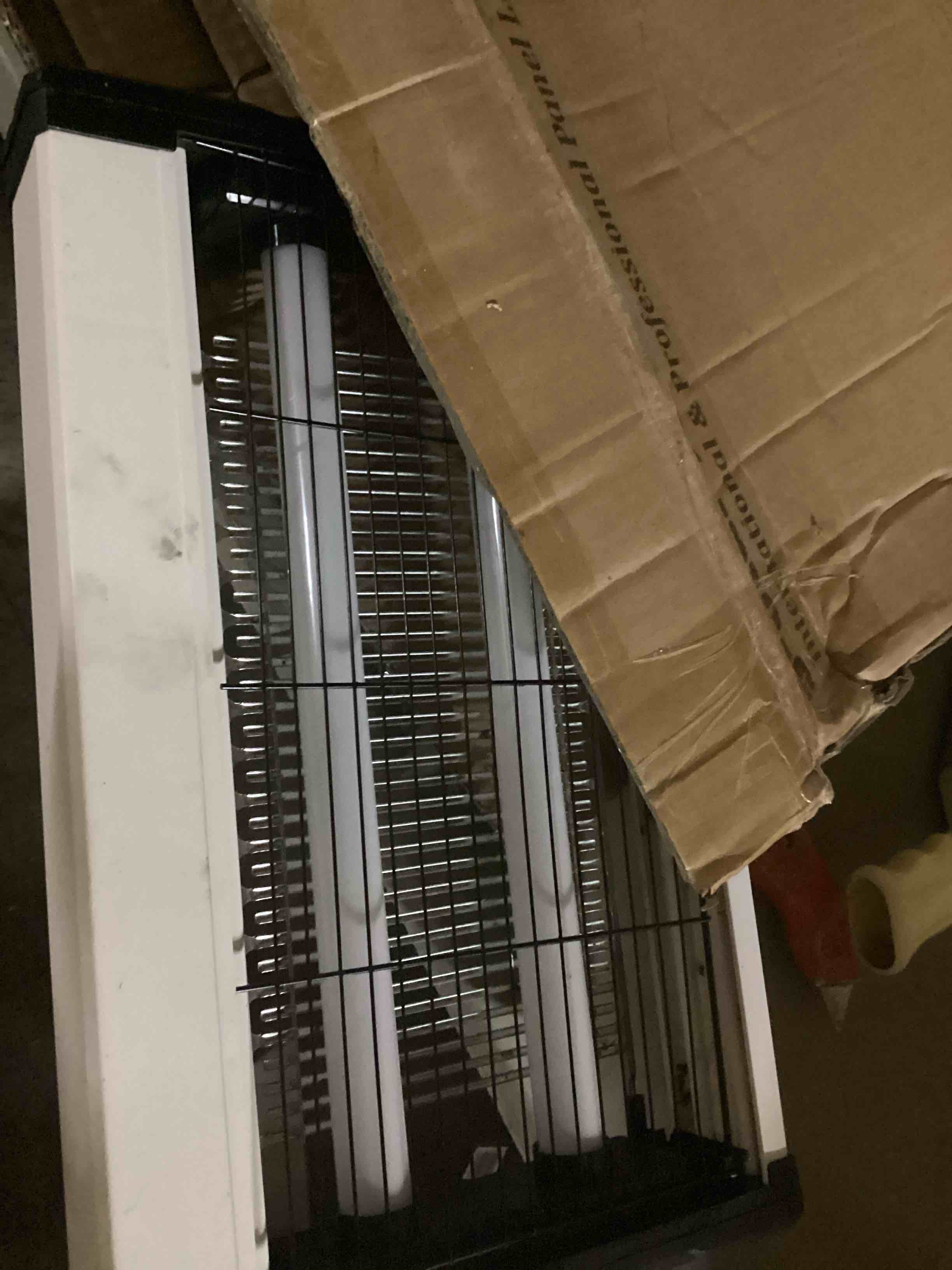 https://s3.amazonaws.com/lotting-images-prod/bidfta/PPE3320749_1754586517219.jpeg