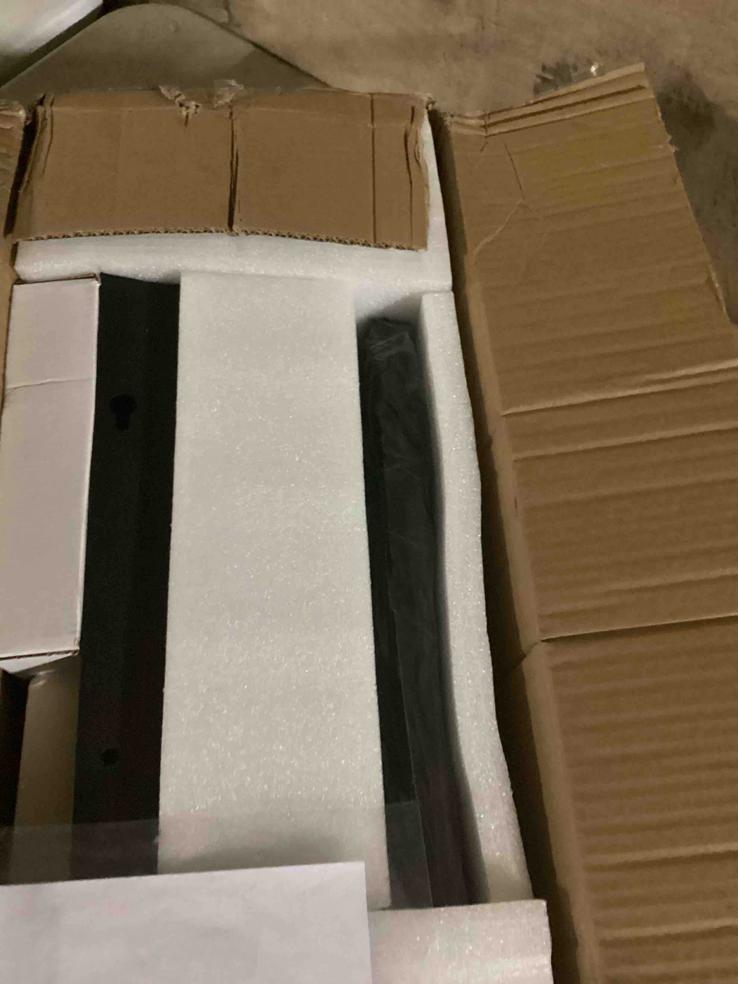 https://s3.amazonaws.com/lotting-images-prod/bidfta/PPE3320758_1754587409293.jpeg