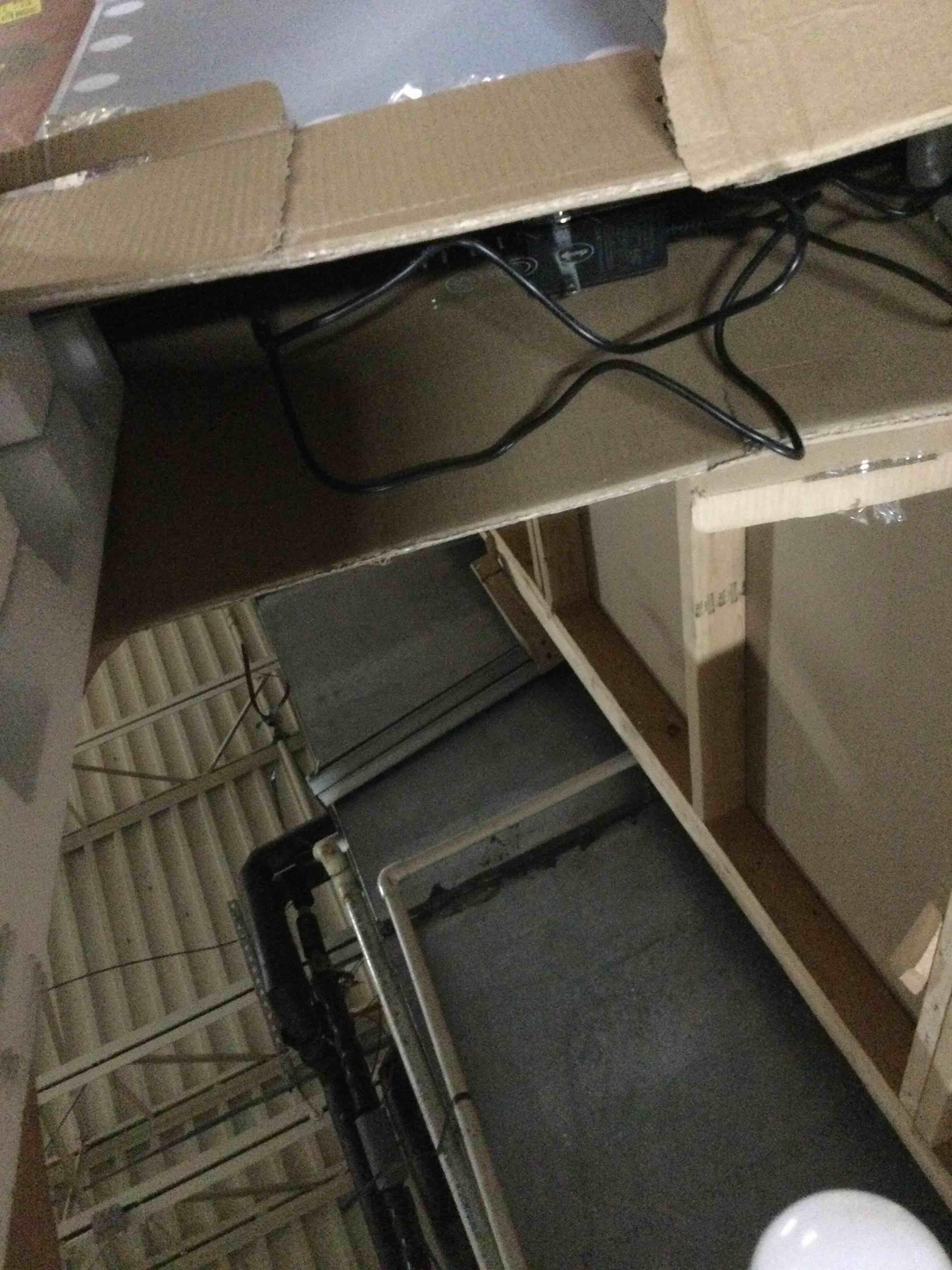 https://s3.amazonaws.com/lotting-images-prod/bidfta/PPE3320978_1754664724879.jpeg