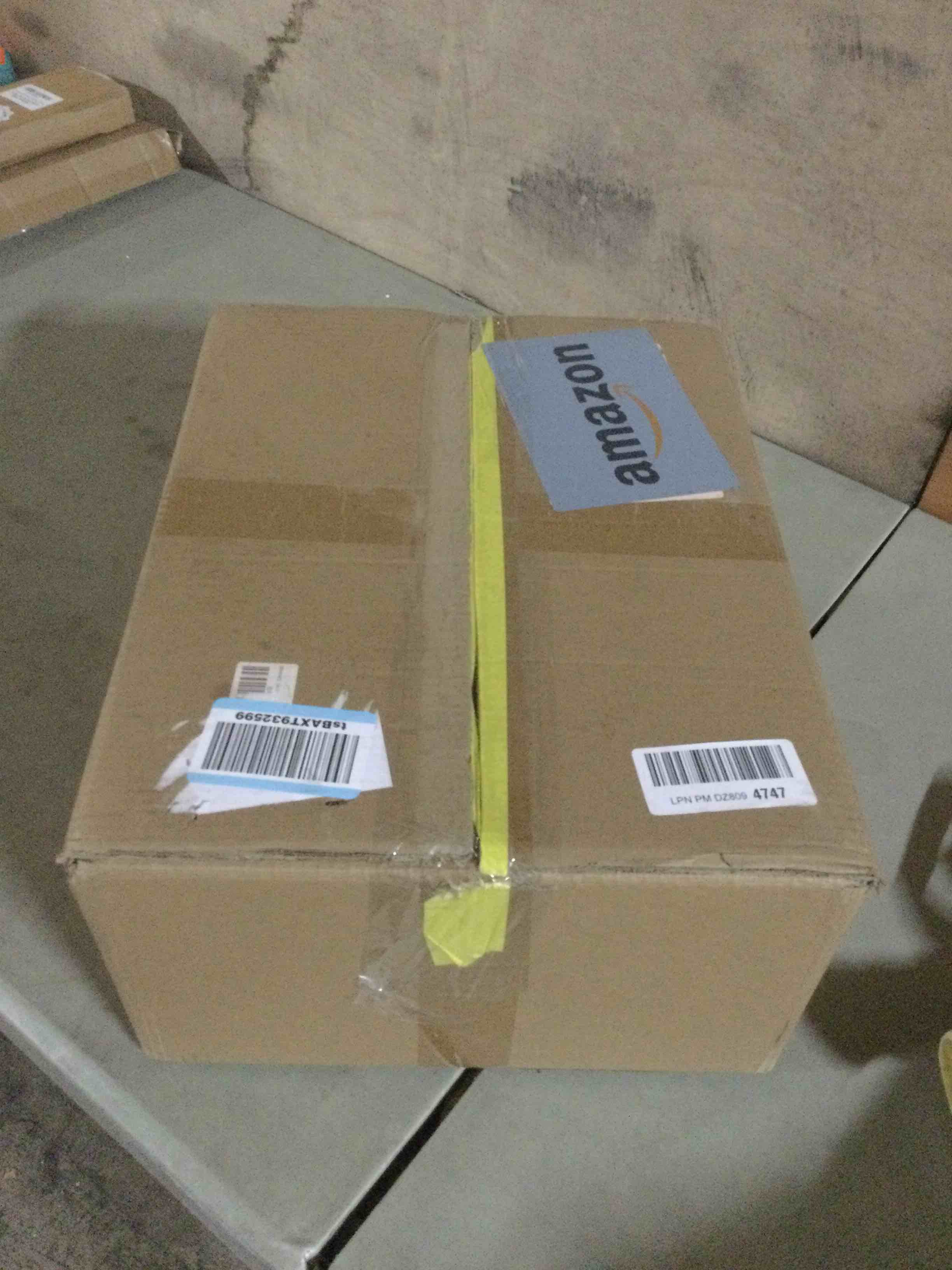 https://s3.amazonaws.com/lotting-images-prod/bidfta/PPE3321084_1754677294041.jpeg