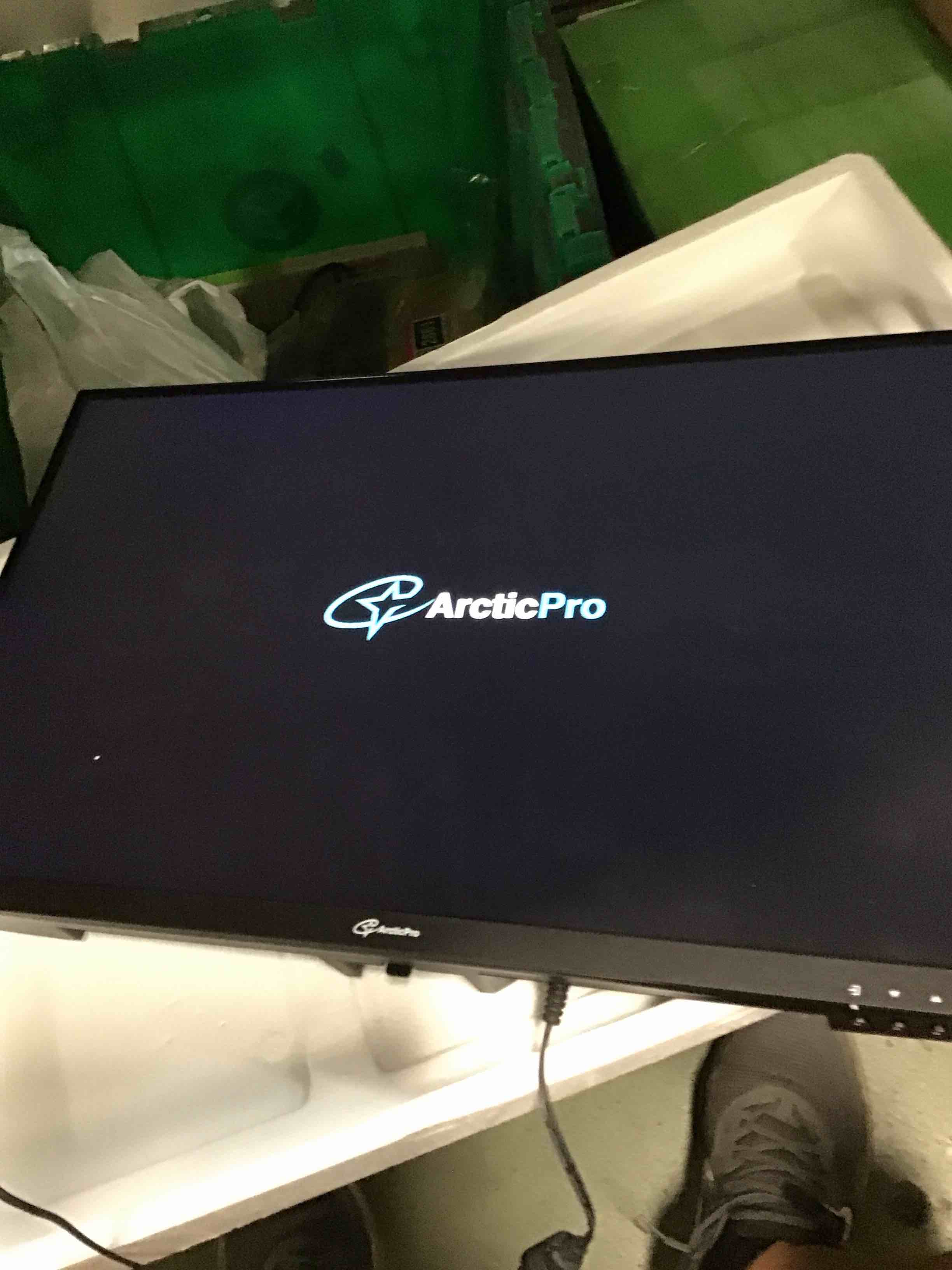 https://s3.amazonaws.com/lotting-images-prod/bidfta/PPE3323529_1756308488461.jpeg