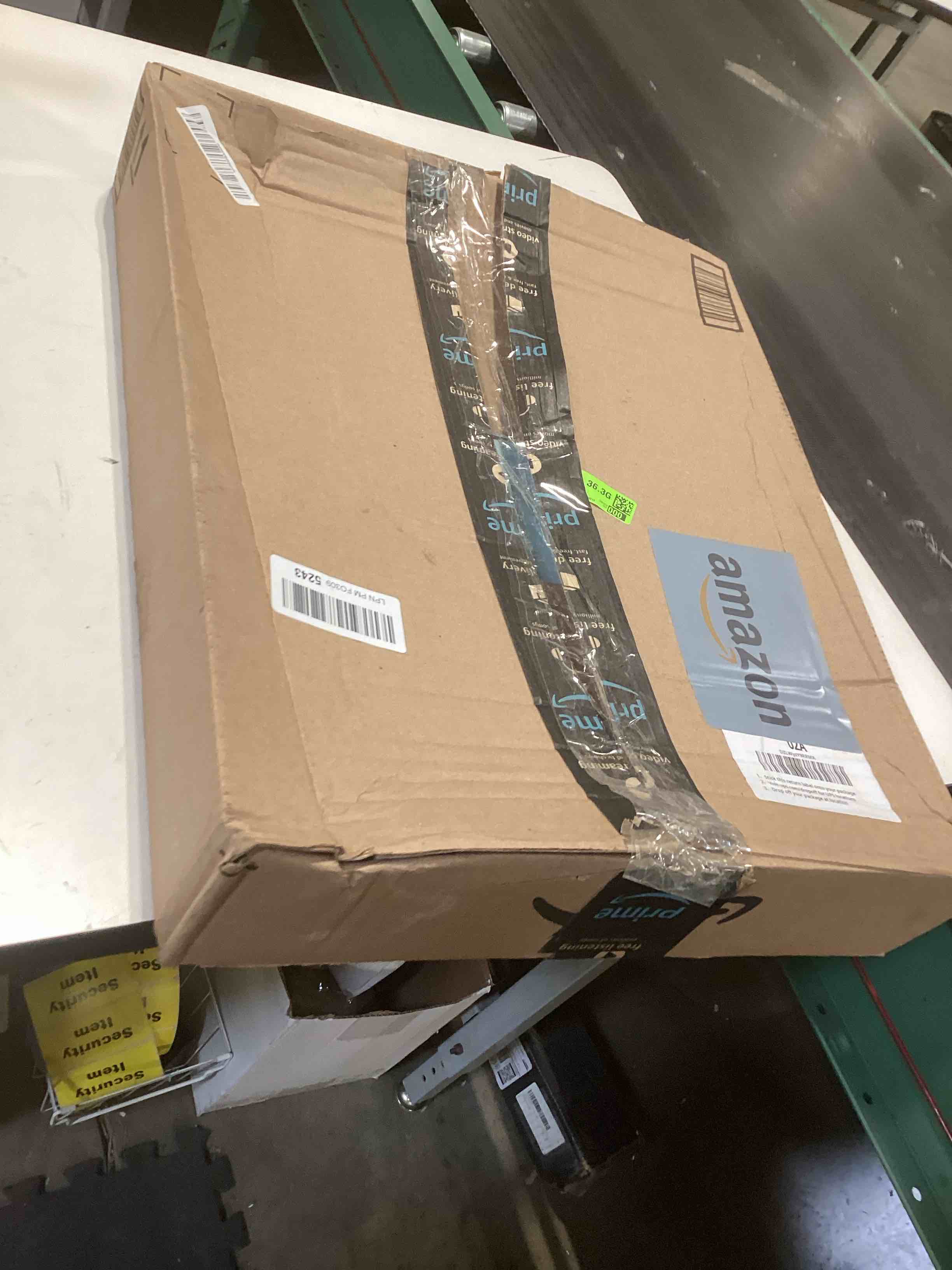 Condition photo showing Good Condition for [2 Pack] 22 Inch Computer Privacy Screen for 16:10 Aspect Ratio Widescreen Monitor, Eye Protection Anti Glare Blue Light Computer Monitor Privacy Filter, Removable Anti-Scratch 22in Protector Film 2 Pack 22 Inch (16:10 Aspect) Black for monitor