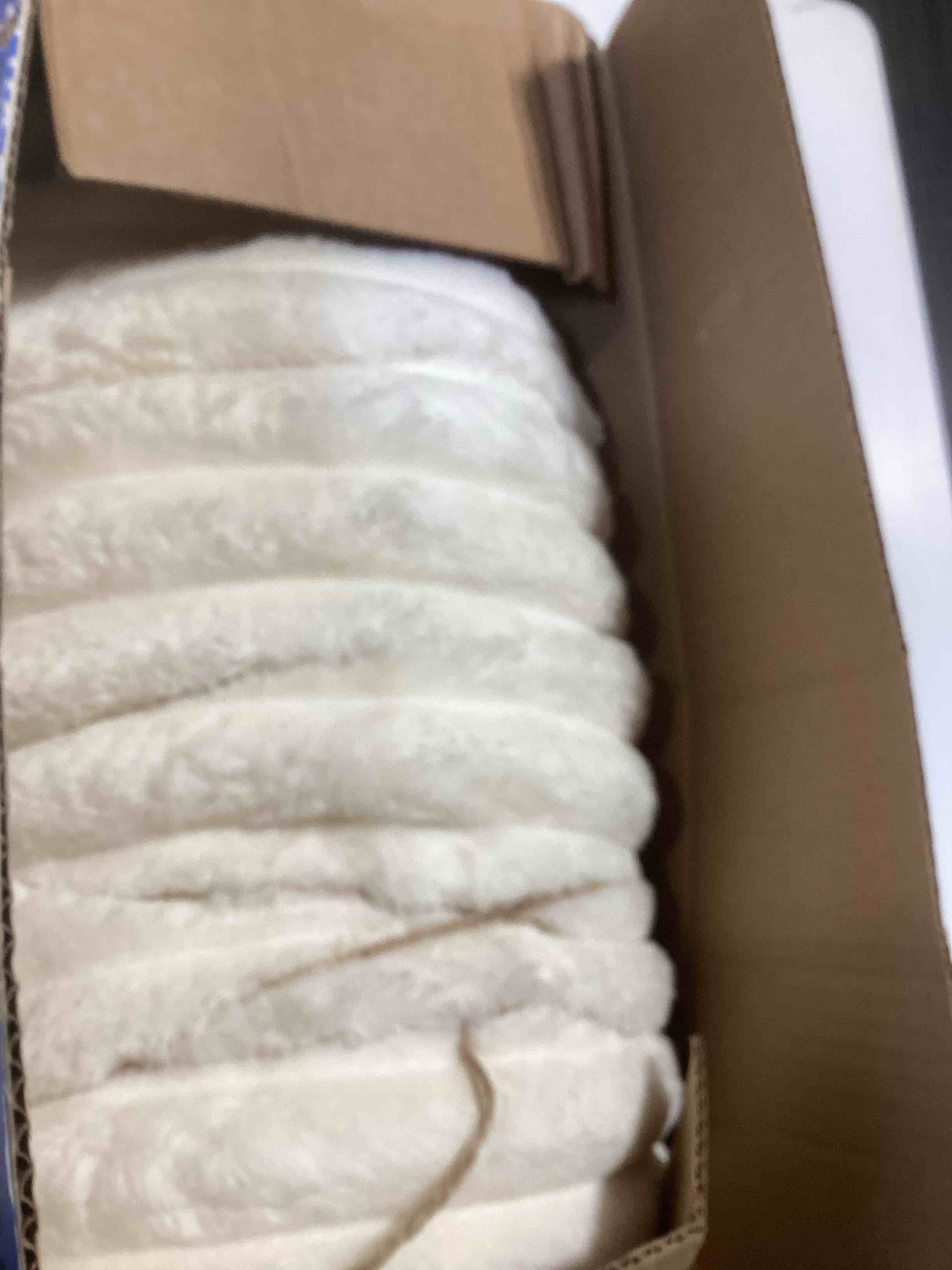 Condition photo showing Good Condition for Bedsure GentleSoft Blankets Queen Size for Bed - Cozy Soft Sofa Couch Cover Blankets for Women, Cute Large Bedding Fleece Throws for Girls, Off White, 90x90 Inches Off White Queen (90" x 90")