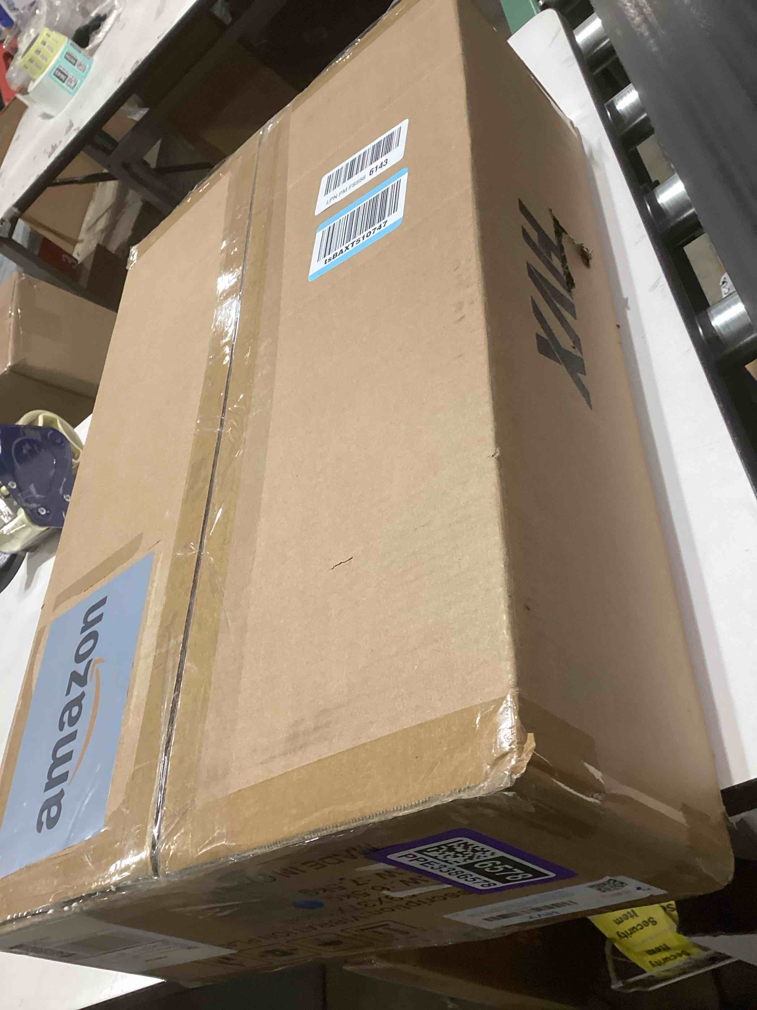 Condition photo showing Good Condition for Vibration Plate Exercise Machine, Vibrating Fitness Platform for Lymphatic Drainage, Full Body Shaker Workout Equipment, Bluetooth Power Shaping Vibrate Plate, Board Sport for Home Exercise Gym, Blue