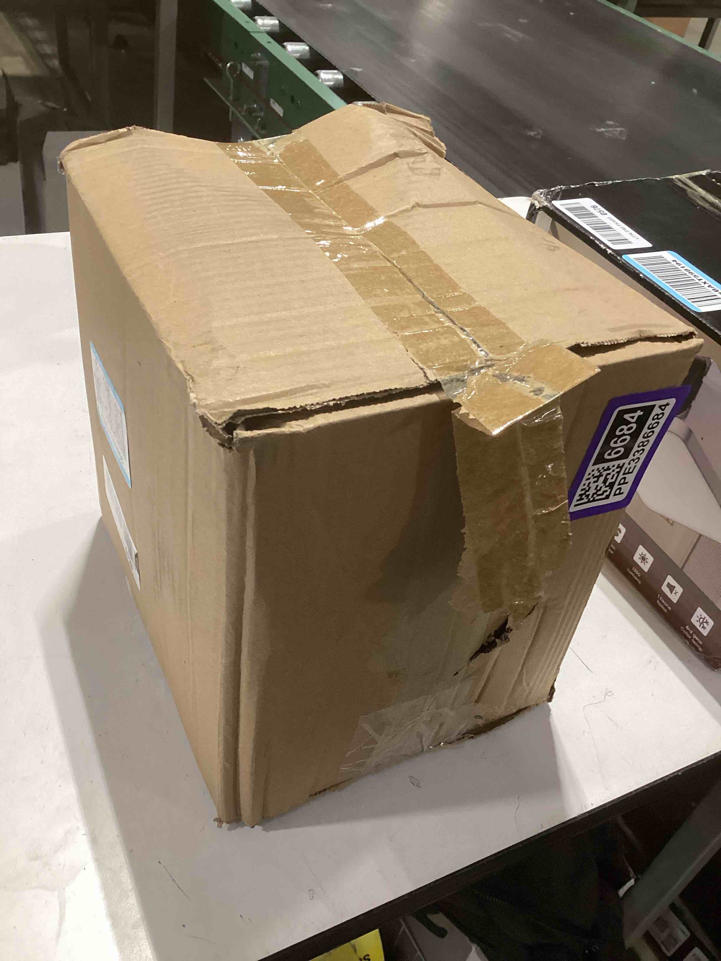 Condition photo showing As Is for Hioasis 175pcs Pink and Gold Plastic Plates - Pink Plastic Dinnerware Set Includes 25 Dinner Plates, 25 Dessert Dinnerware, 25 Cups, 25 Napkins Perfect for Wedding & Easter