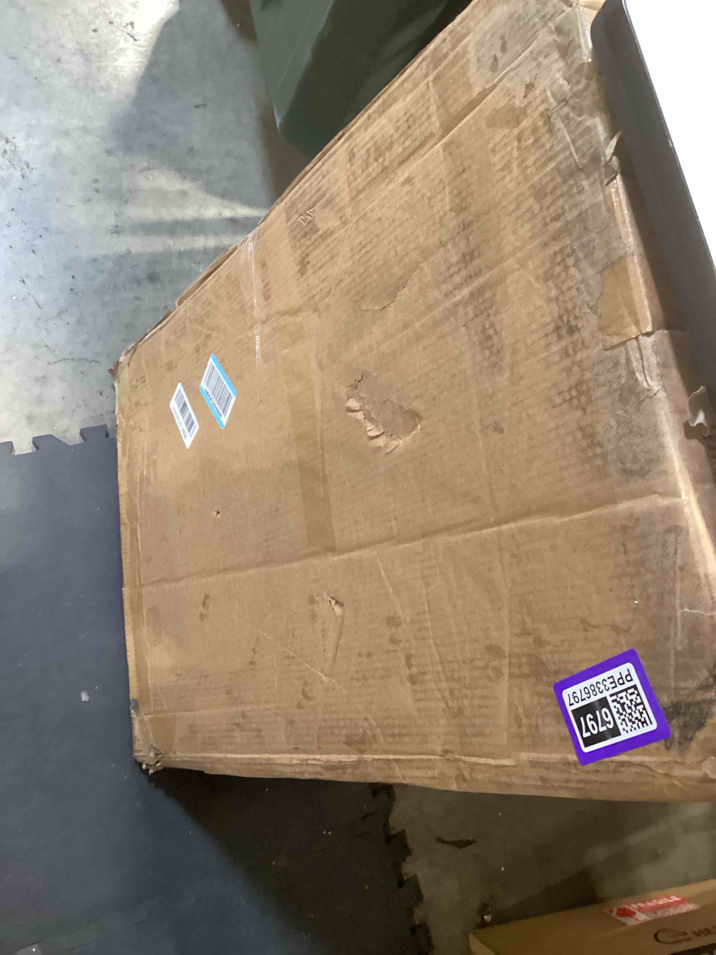 Condition photo showing Good Condition for 304 Stainless Steel Cutting Board, Commercial Extra Large Chopping Boards Baking Board Heavy Metal Cutting Board for Kitchen Meat, Vegetables, Bread, 31.5x19.7in