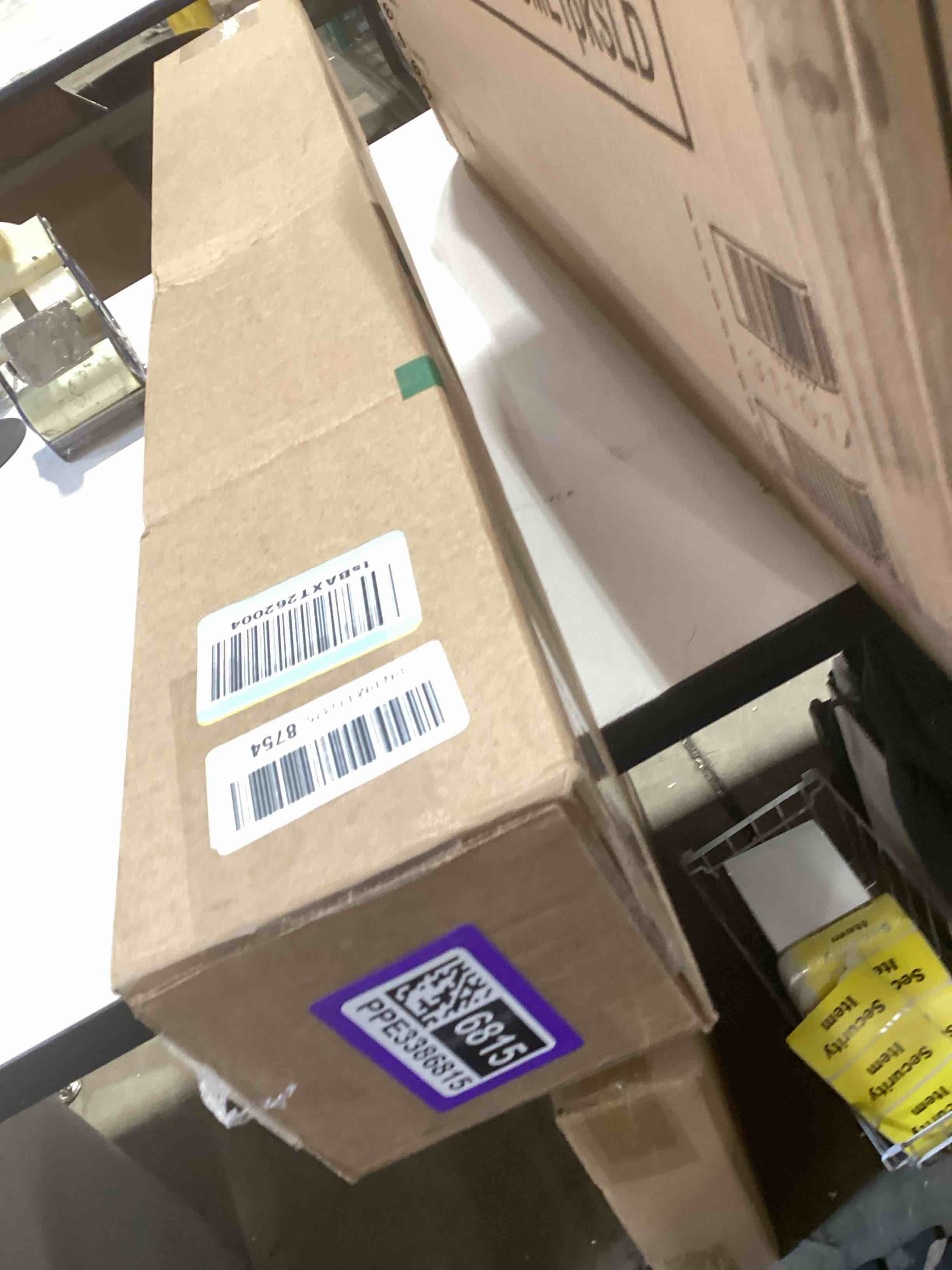 Condition photo showing As Is for Amerock BH36093CZ | Champagne Bronze Towel Bar | 18 in (457 mm) Towel Rack | Stature | Bathroom Towel Holder | Bathroom Hardware | Bath Accessories Champagne Bronze 18 in. Towel Bar 1-Piece