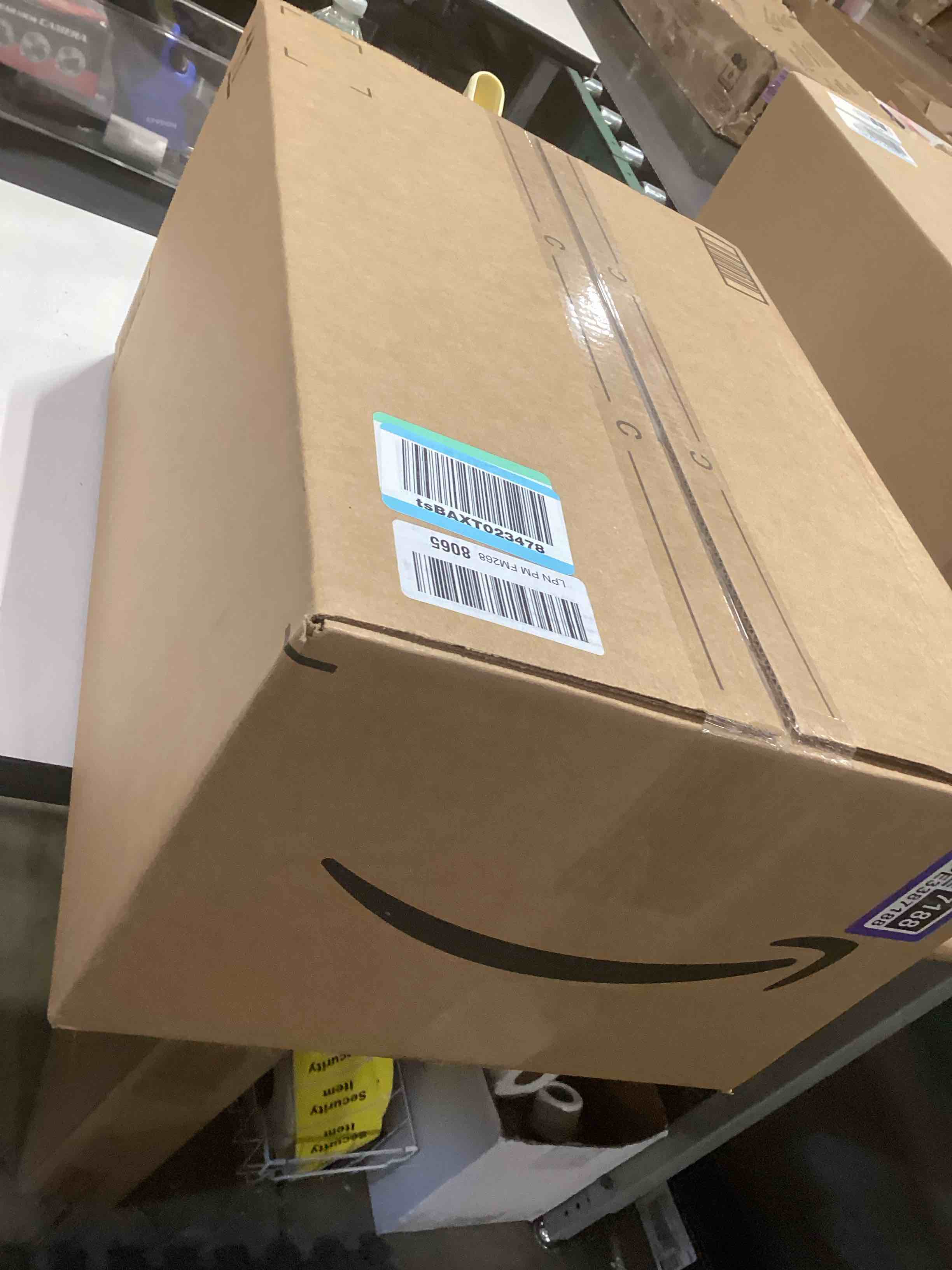 Condition photo showing Good Condition for ROSGONIA Gray Comforter Set Queen, 3pcs(1 Boho Light Grey Comforter & 2 Pillowcases) All Season Soft Bedding Lightweight Bedspread Blanket Quilt Queen Comforter 90"x90" Light Grey