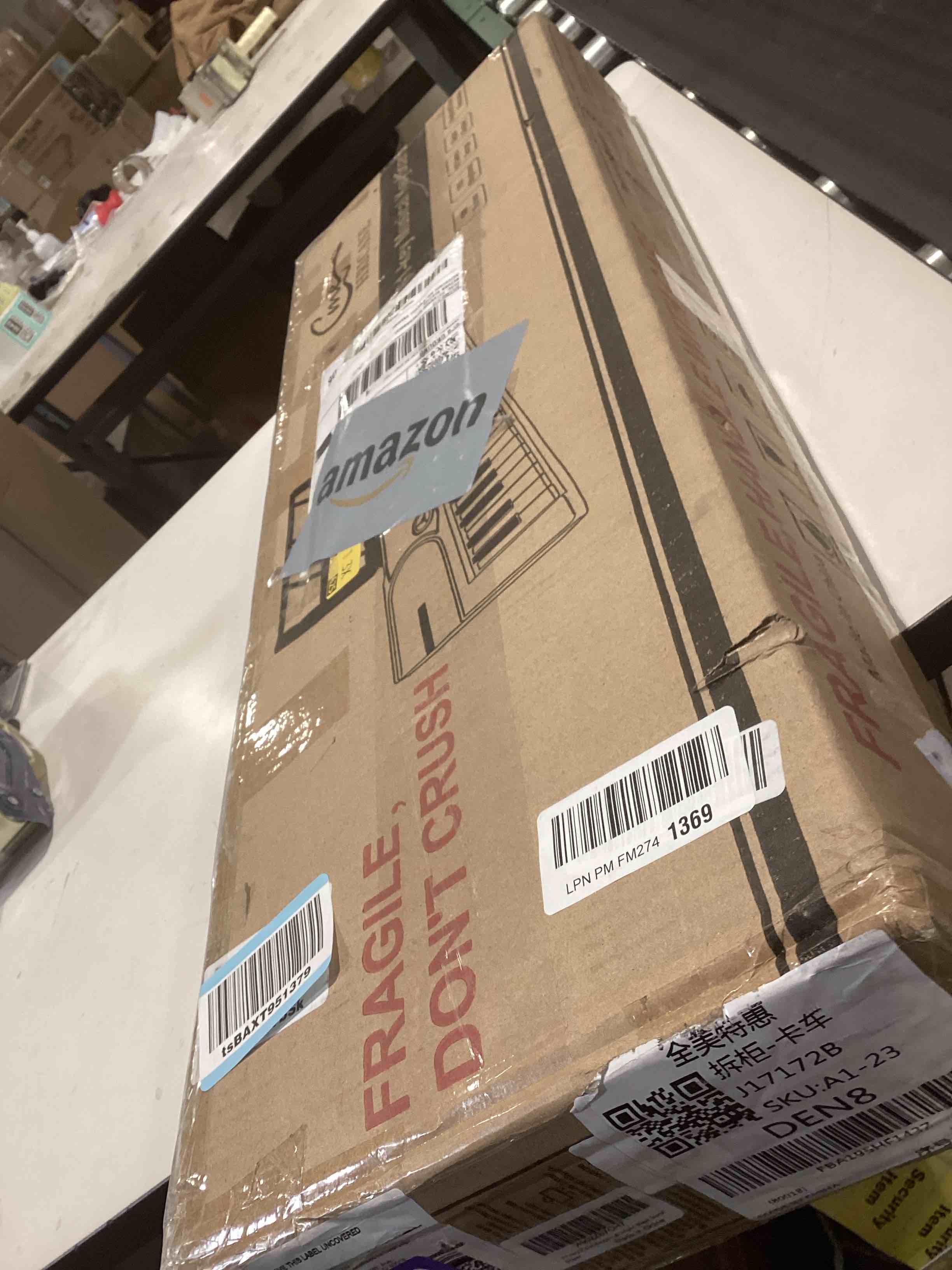 Condition photo showing As Is for Hricane Piano Keyboard, 61 Keys Beginner Electronic Keyboard Portable Digital Music Keyboard, Early Education Music Instrument with Microphone & Music Sheet Stand Black