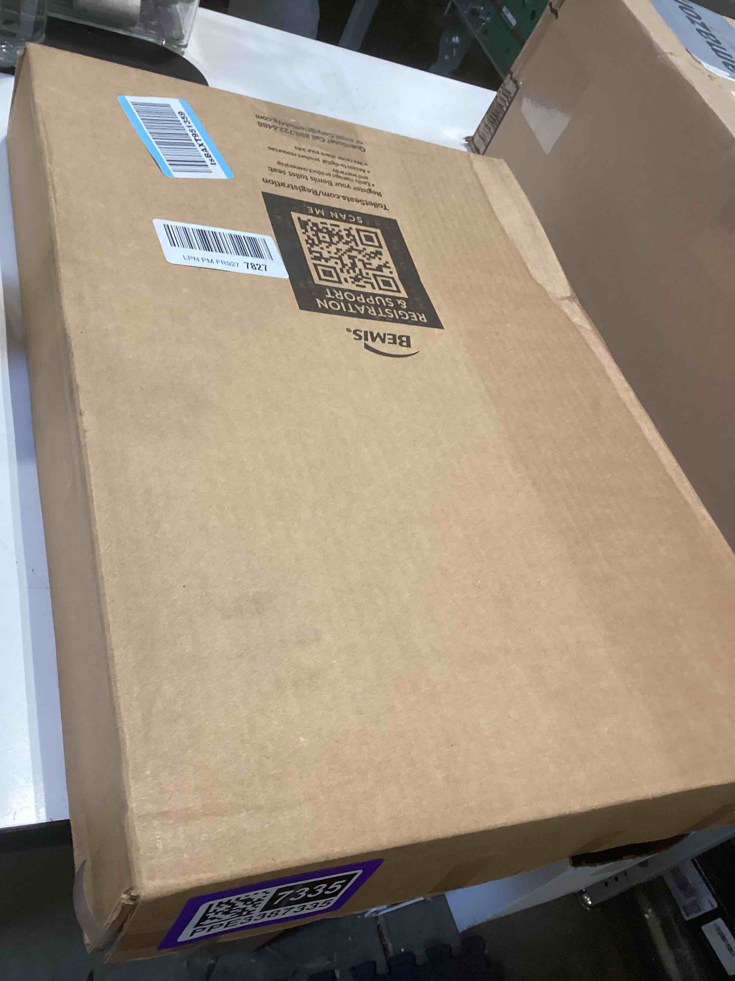 Condition photo showing Good Condition for Bemis 1500EC 390 Lift-Off Wood Elongated Toilet Seat, Cotton White (Pack of 1)