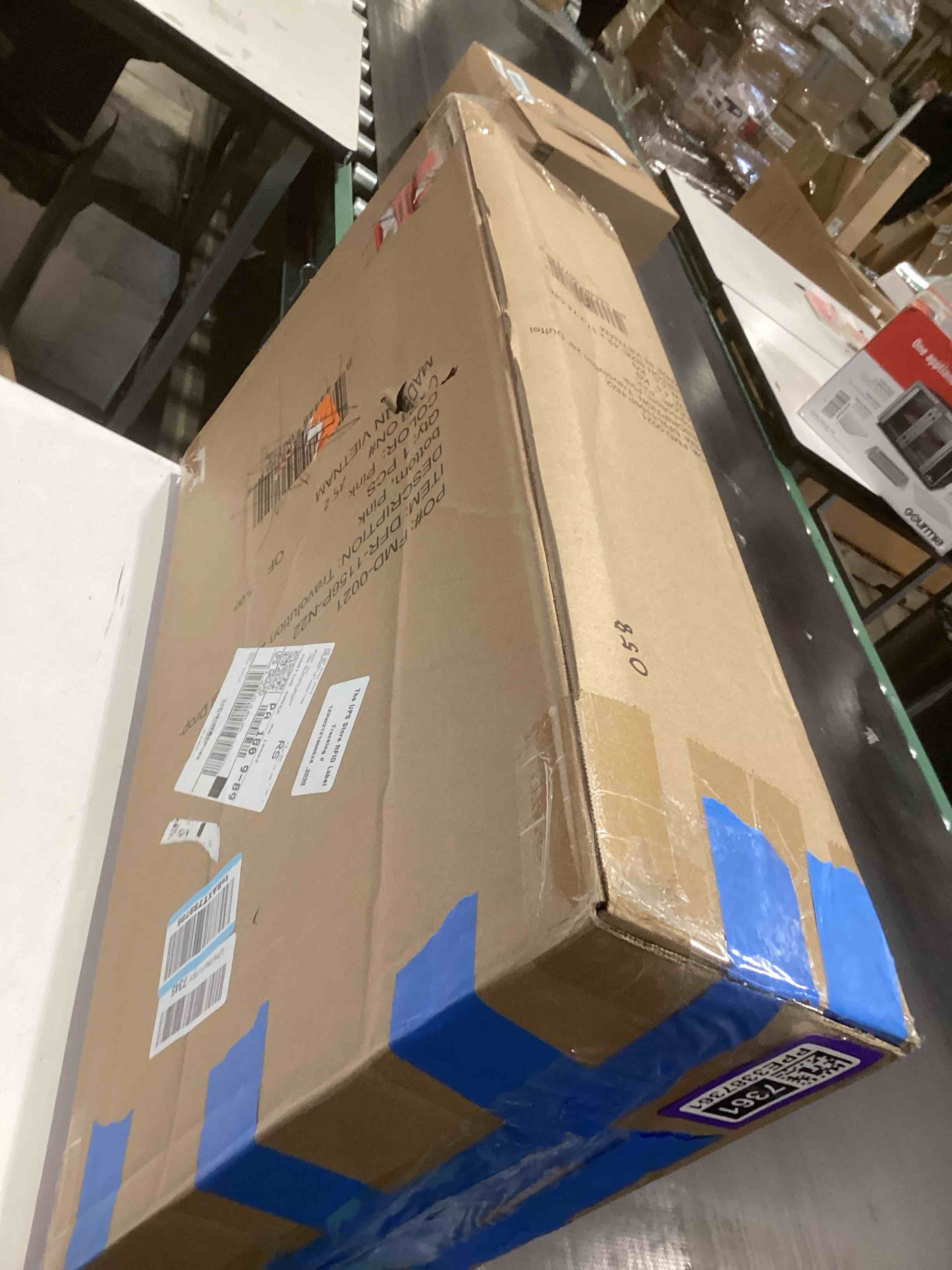 Condition photo showing Good Condition for Travolution Dance Bag with Garment Rack, 28 Inch Rolling Duffel With Wheels, Ideal for Competitions & Travel, Easy-assembly Lightweight Aluminum Clothes Rack, Drop-Bottom Luggage 28 x 15 x 15 inches Black/Pink