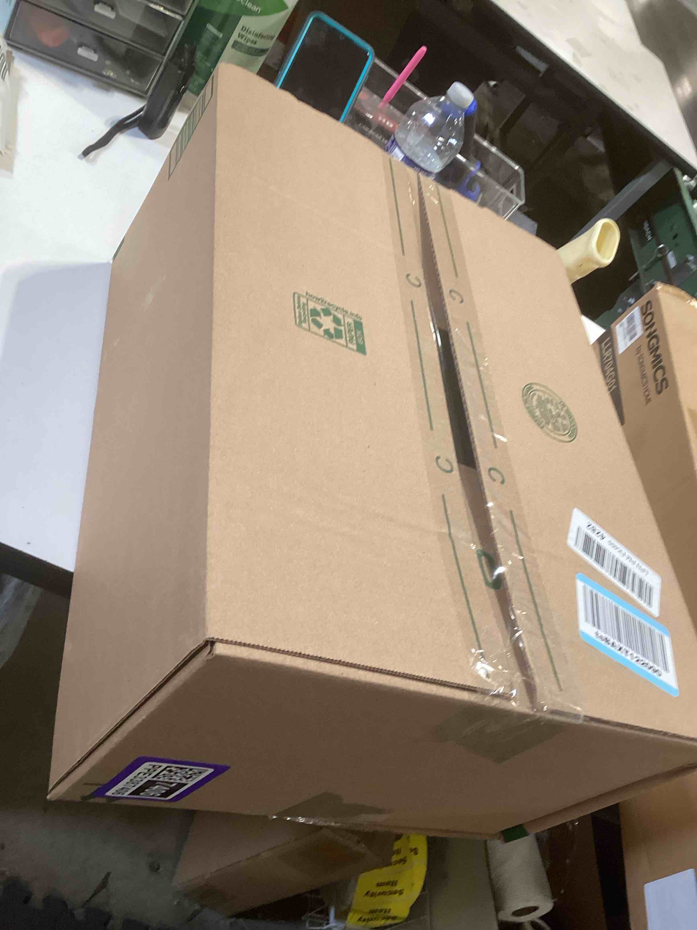 Condition photo showing Good Condition for Rubbermaid Commercial Products Dustpan with Long Handle Plastic Black Compatible with Any Broom for Lobby/Restaurant/Office/Home/Dog Pooper Scooper 12.50" Wide