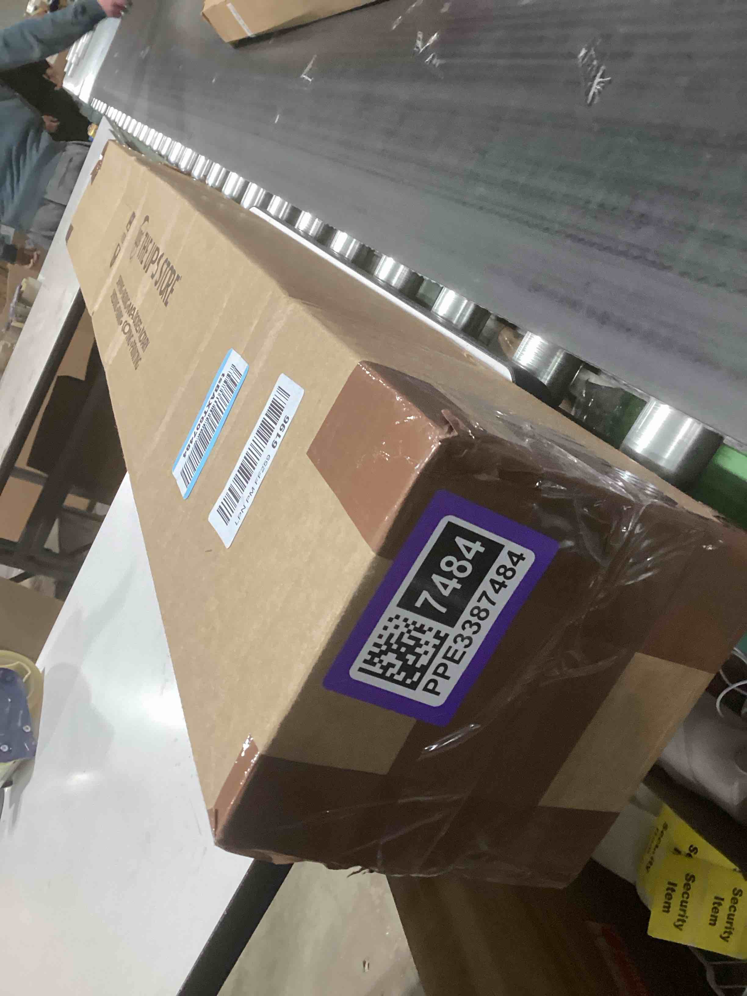 Condition photo showing Good Condition for SIMILAR TO…LazBlinds No Tools No Drill Cordless Cellular Shades, Blackout Light Blocking Honeycomb Shades for Home, Thermal Insulation Blinds for Windows, 20" W x 36" H, White Blackout-white 20" W x 36" H