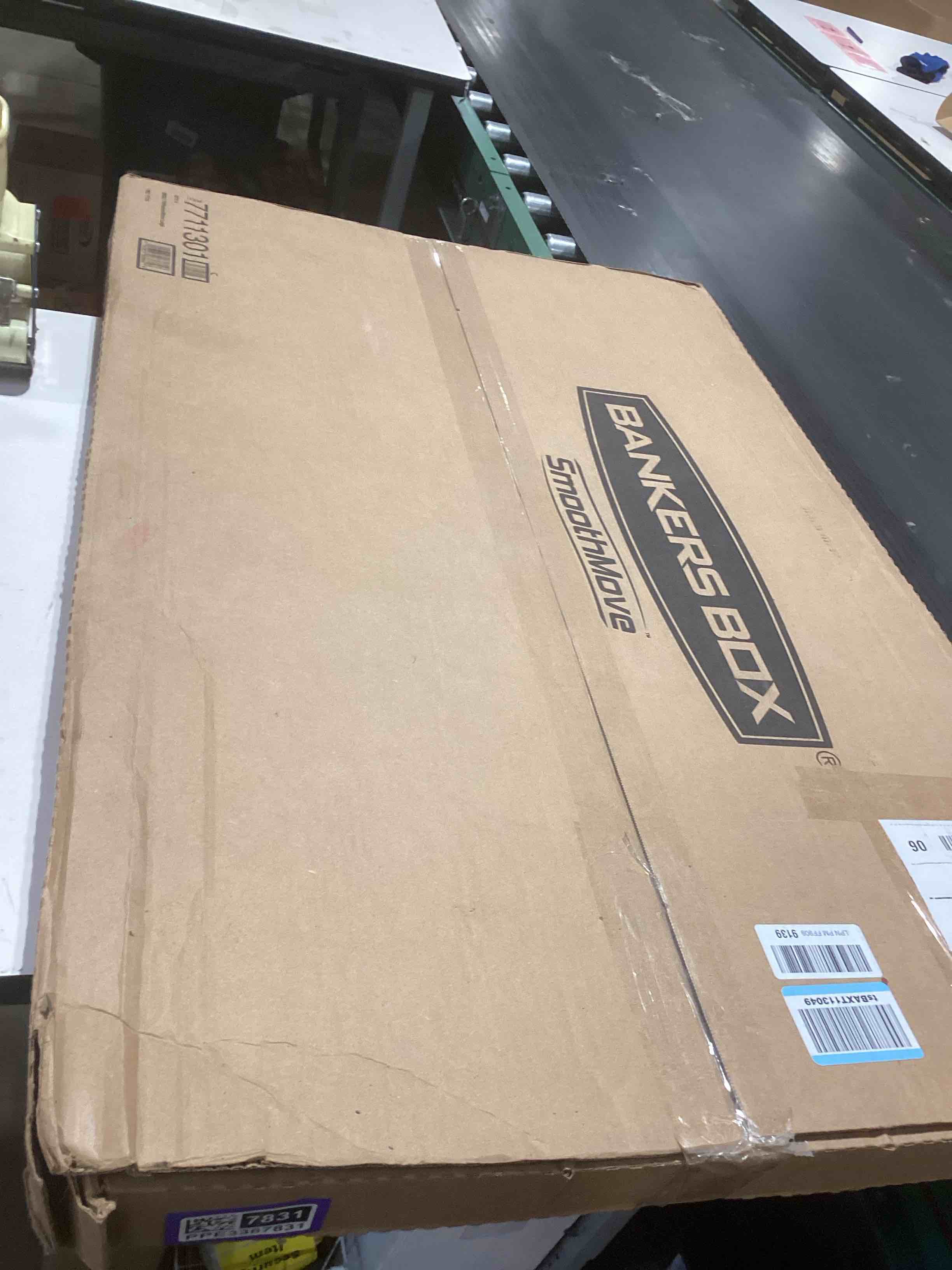 Condition photo showing Good Condition for bankers box large - up to 55" tv/picture/mirror - moving box 4 pack, 48-in x 4-in x 33-in (7711301)