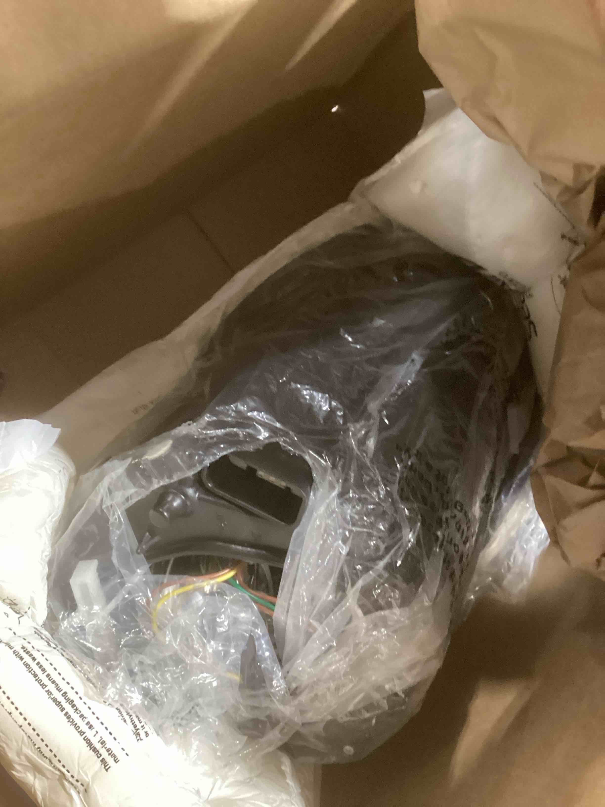 Condition photo showing Good Condition for TYC Left Headlight Assembly Compatible with 2006-2010 Volkswagen Beetle Driver Side