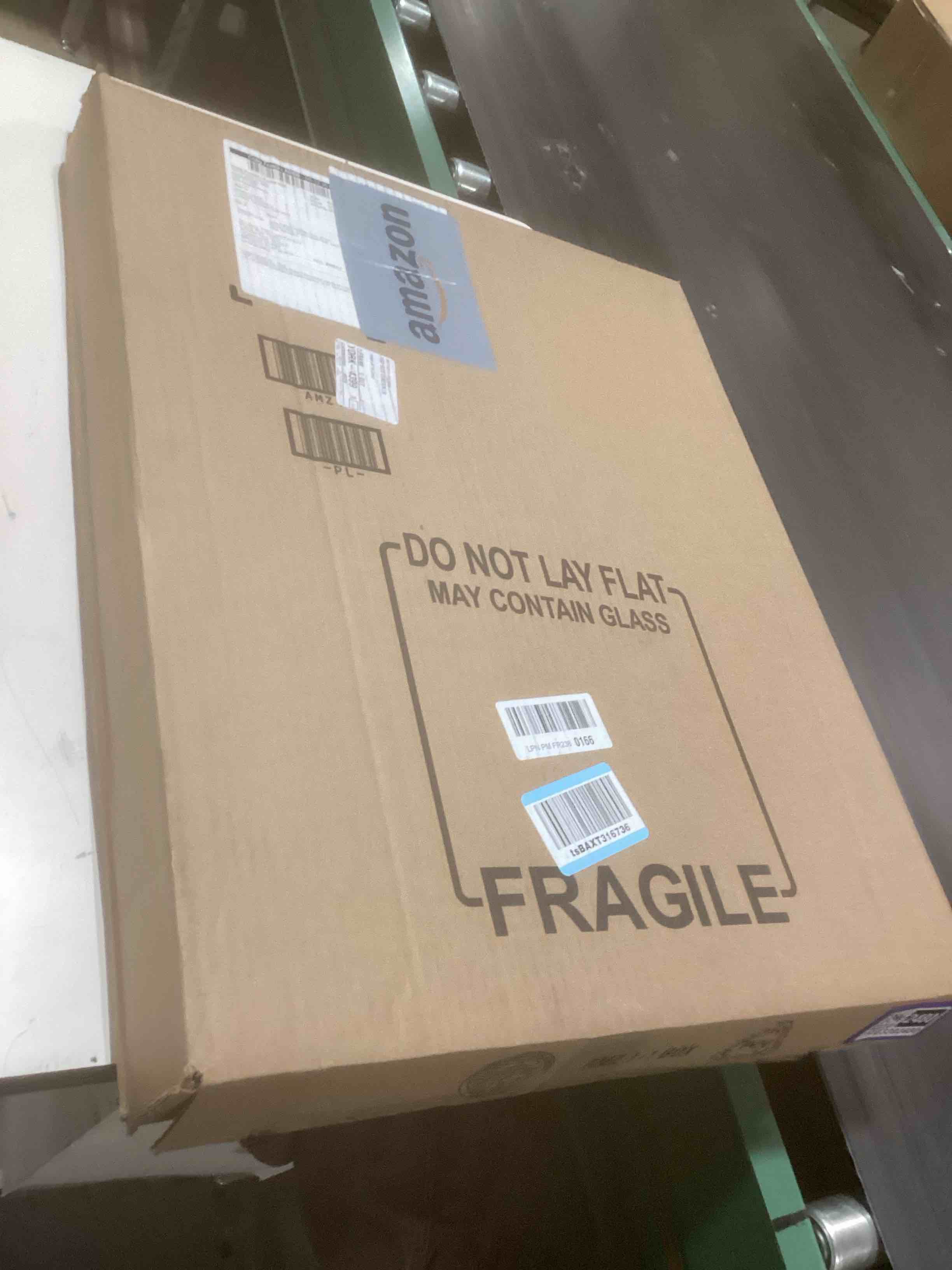 Condition photo showing Good Condition for Craig Frames FM97MA 12 by 16-Inch Picture Frame, Smooth Wrap Finish, 2-Inch Wide, Mahogany 12 x 16 Mahogany Red