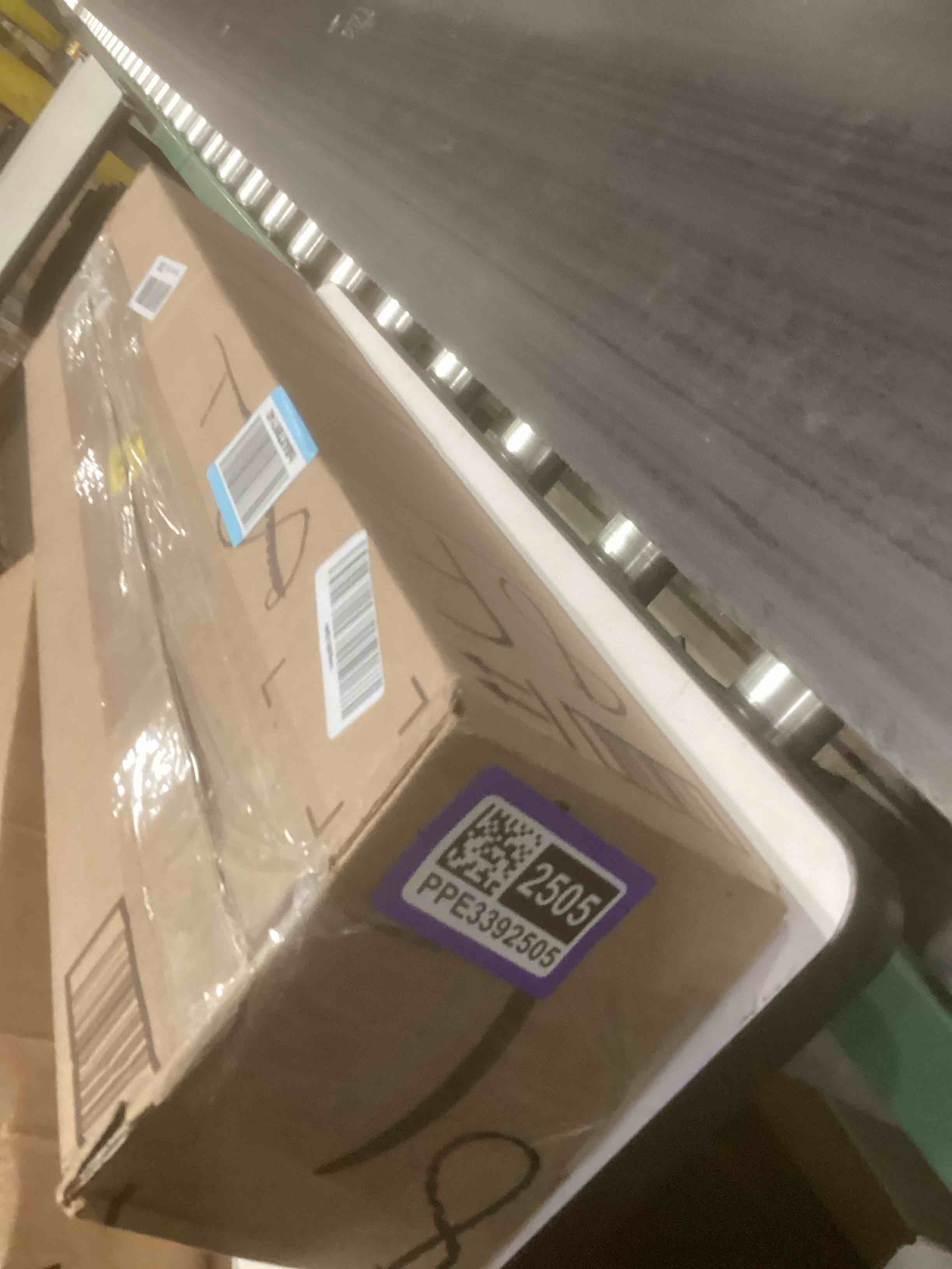 Condition photo showing Good Condition for Heavy Duty Couch Cushion Support Board for Sagging Sofa, 21.5''x23'' Extra Thick Solid Wood Under Couch Insert with Anti-Slip Dots, Repair Sagging Spring Sofa and Replace Worn Cushions 23" x 21.5" - Armchair