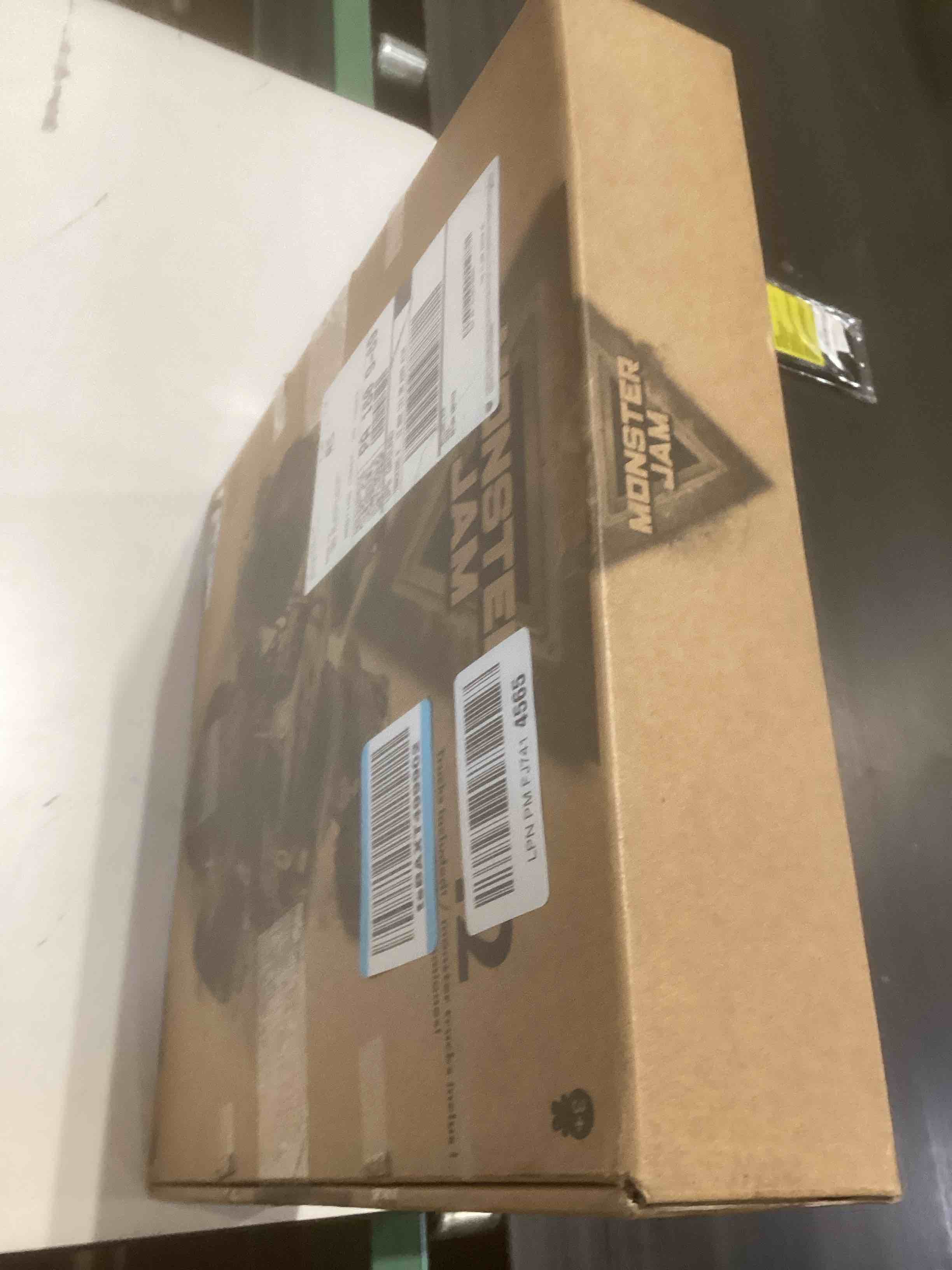 Condition photo showing Good Condition for Monster Jam, Official 12-Pack of 1:64 Scale Die-Cast Monster Trucks for Boys and Girls, Kids Toys for Ages 4-6+, Amazon Exclusive Multicolor