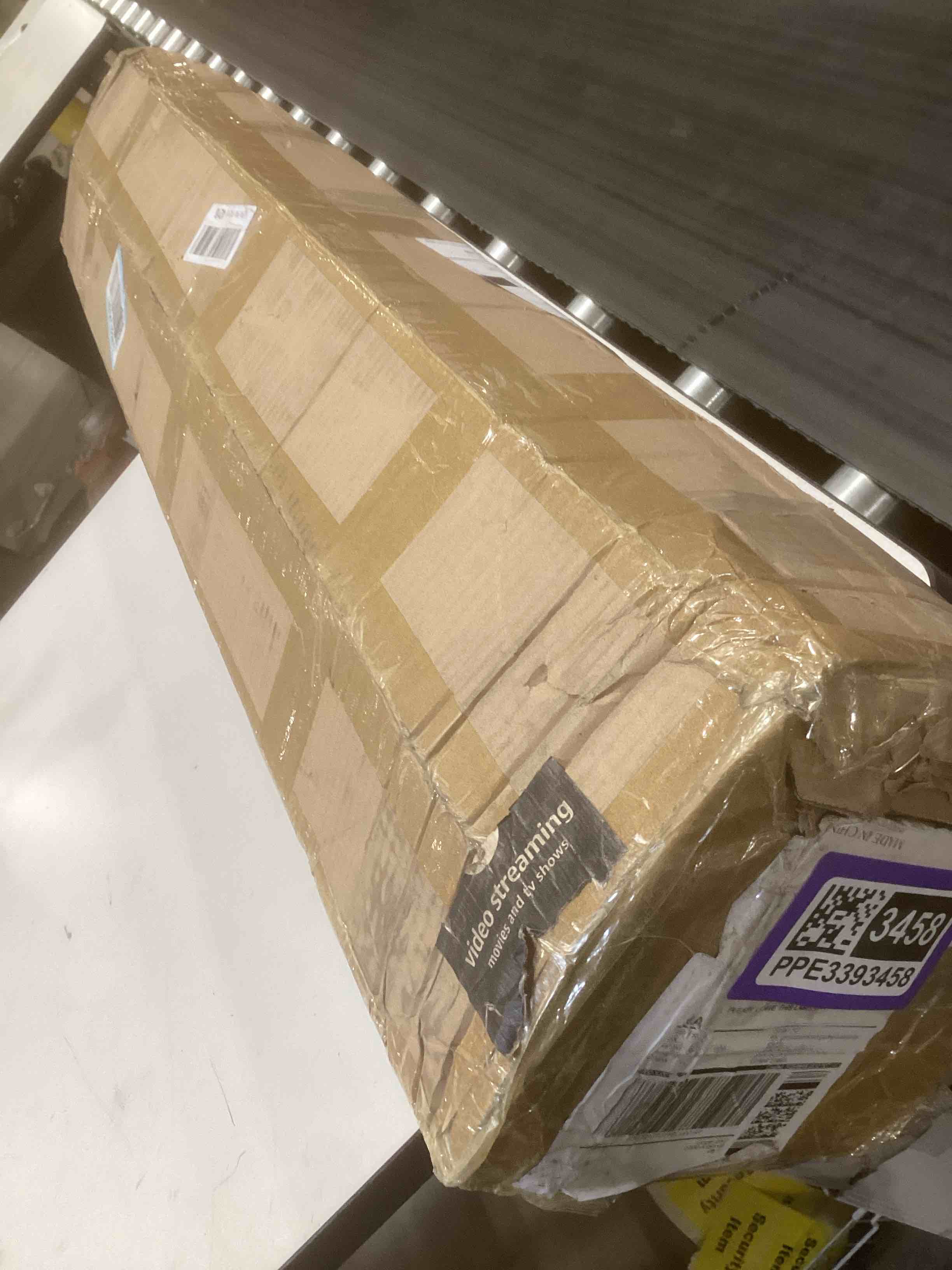 Condition photo showing Good Condition for jxgzyy Non Slip Rubber Floor Mat, 39.37''x 59.06'' Doormat with Rubber Backing,Heavy Duty Indoor Outdoor Rug for Entryway, Patio, Porch, Garage, Black